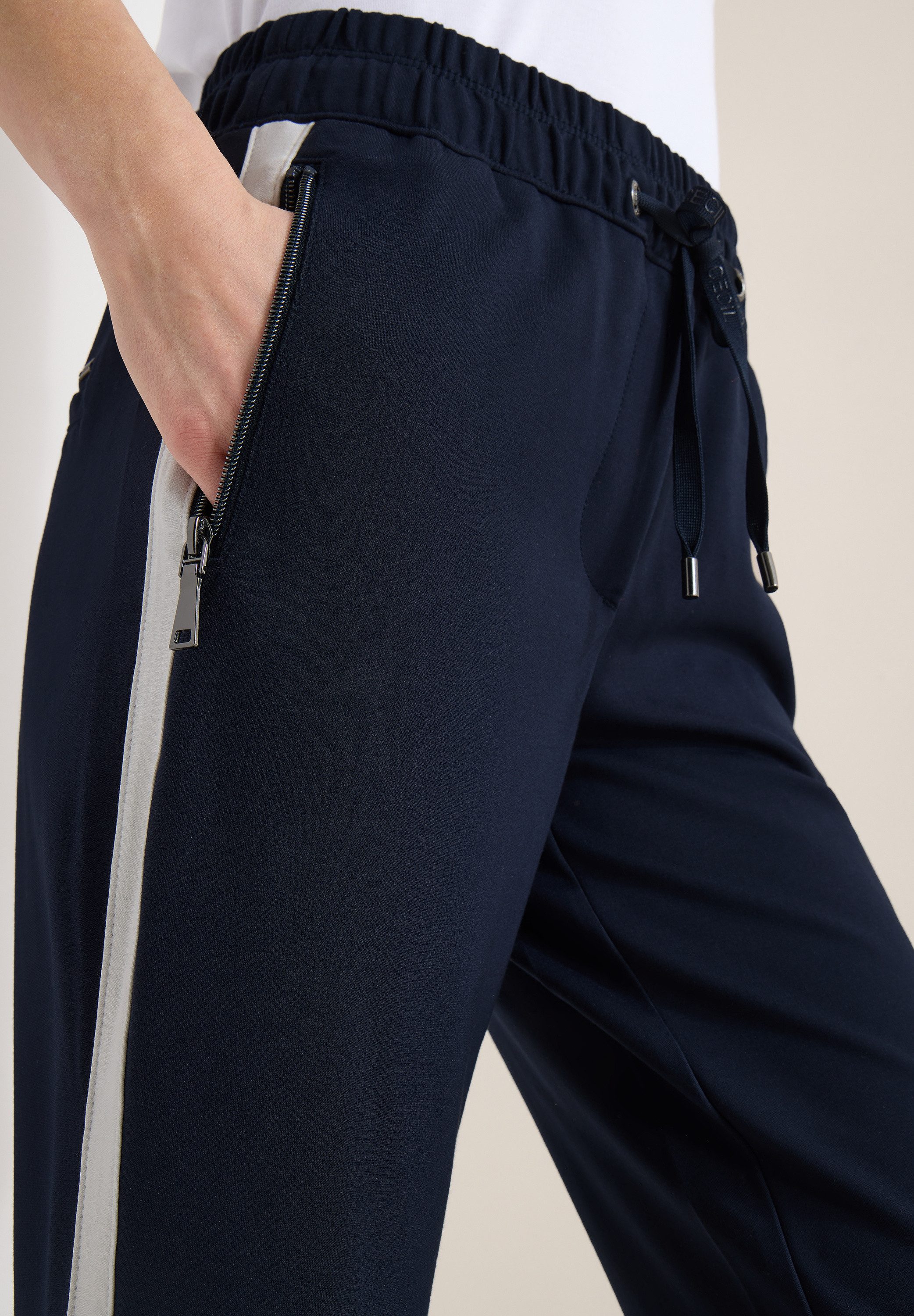 CECIL Stoffhose Style Tracey mit Color Block Tape, elastischem Bund mit Tunnelzug – Bild 3 von 5