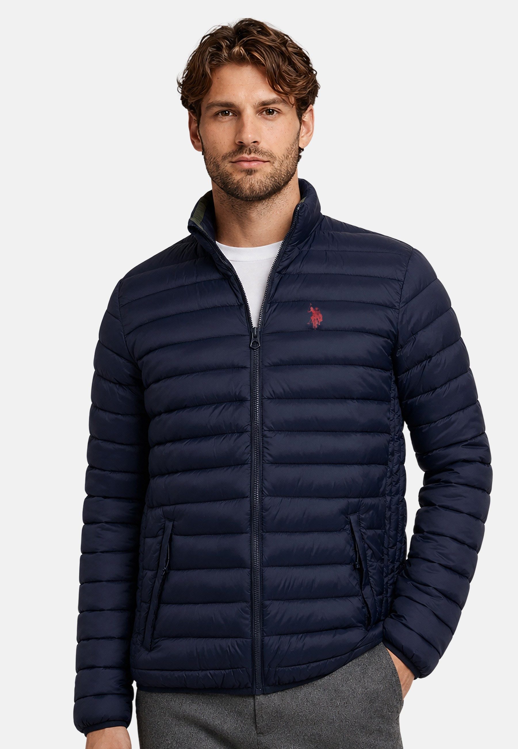 U.S. Polo Assn. Steppjacke leichtes Modell mit Stehkragen und Zippertaschen Sportliche Übergangsjacke mit klassischer Steppoptik und Brustlogo