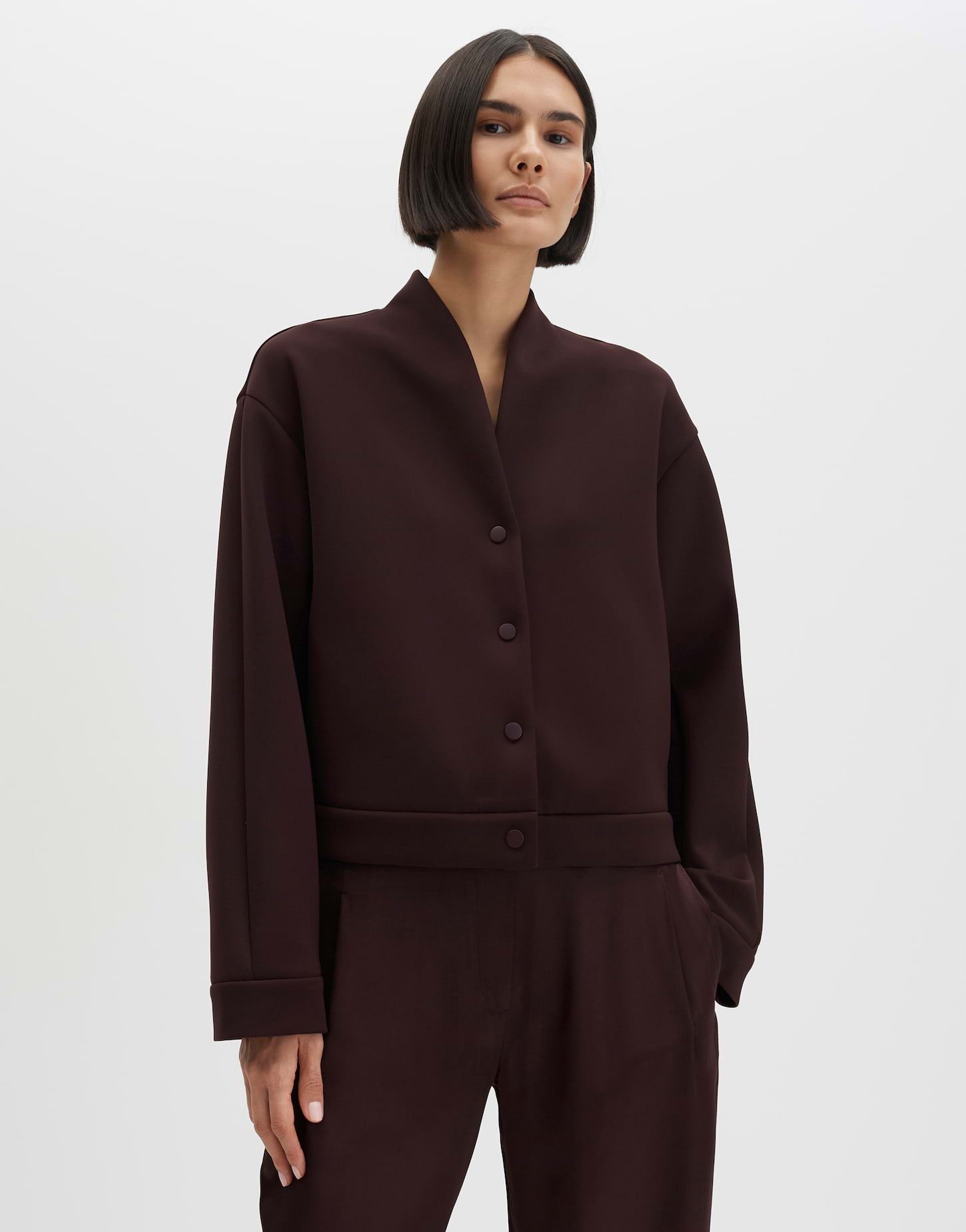 someday Sweatjacke Ulissa aus Scuba Sweat mit glatter Oberfläche Moderne Kurzjacke mit Kellerfalte