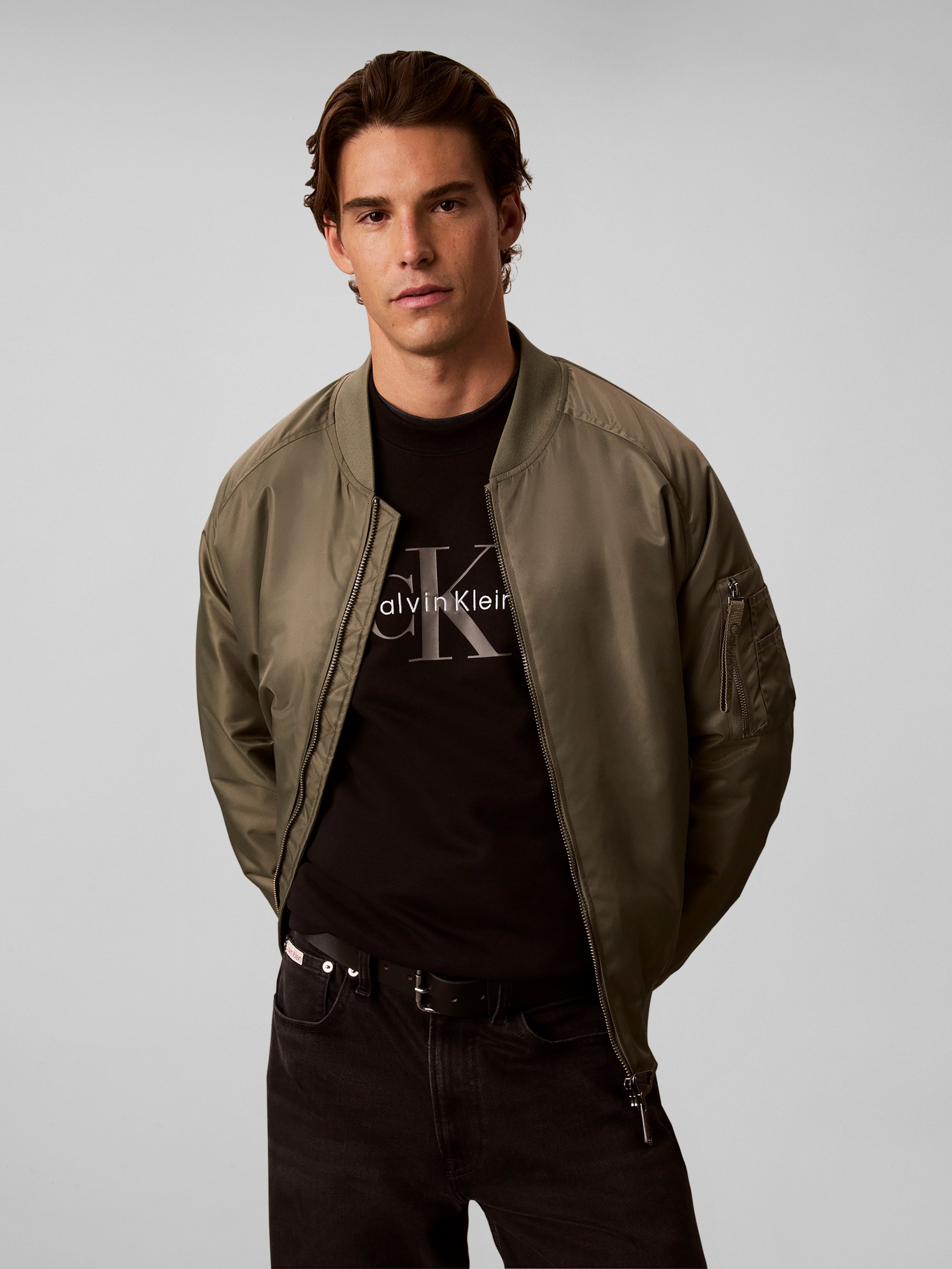 Calvin Klein Jeans Sweatshirt Rundhalsausschnitt, Regular Fit, großer Logo-Print