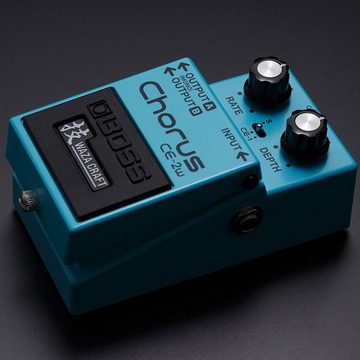 Boss by Roland E-Gitarre CE-2W Waza Craft Chorus Effektgerät