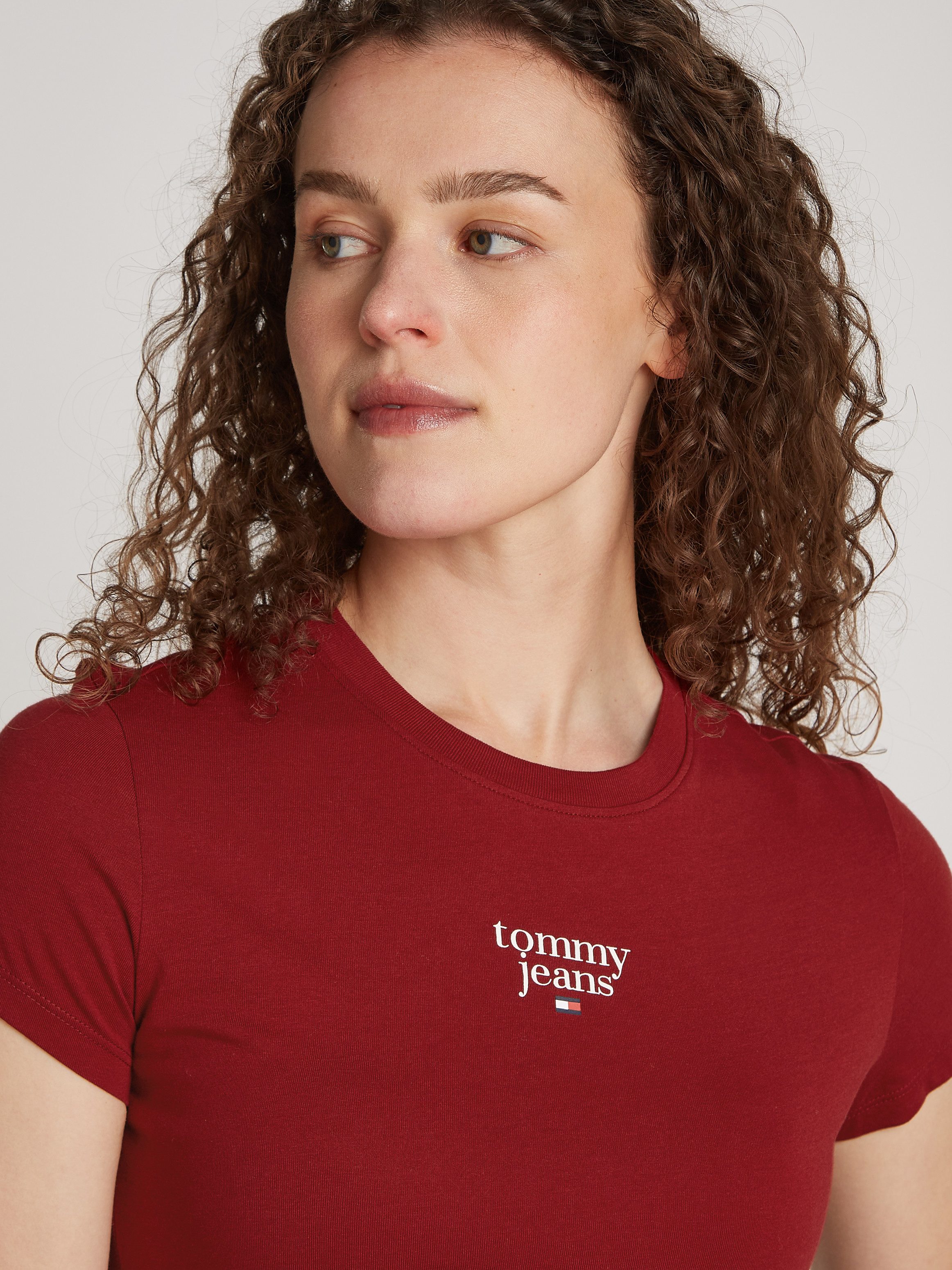 Tommy Jeans Curve T-Shirt TJW SLIM ESSENTIAL LOGO1 TEE EXT in Großen Größen günstig online kaufen
