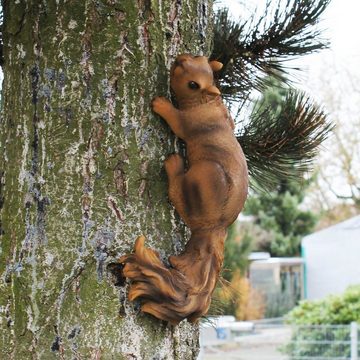 colourliving Dekofigur Deko Eichhörnchen zum aufhängen Baumdekoration Baumfigur Garten Deko, Handbemalt, Wetterfest, Baumdekoration