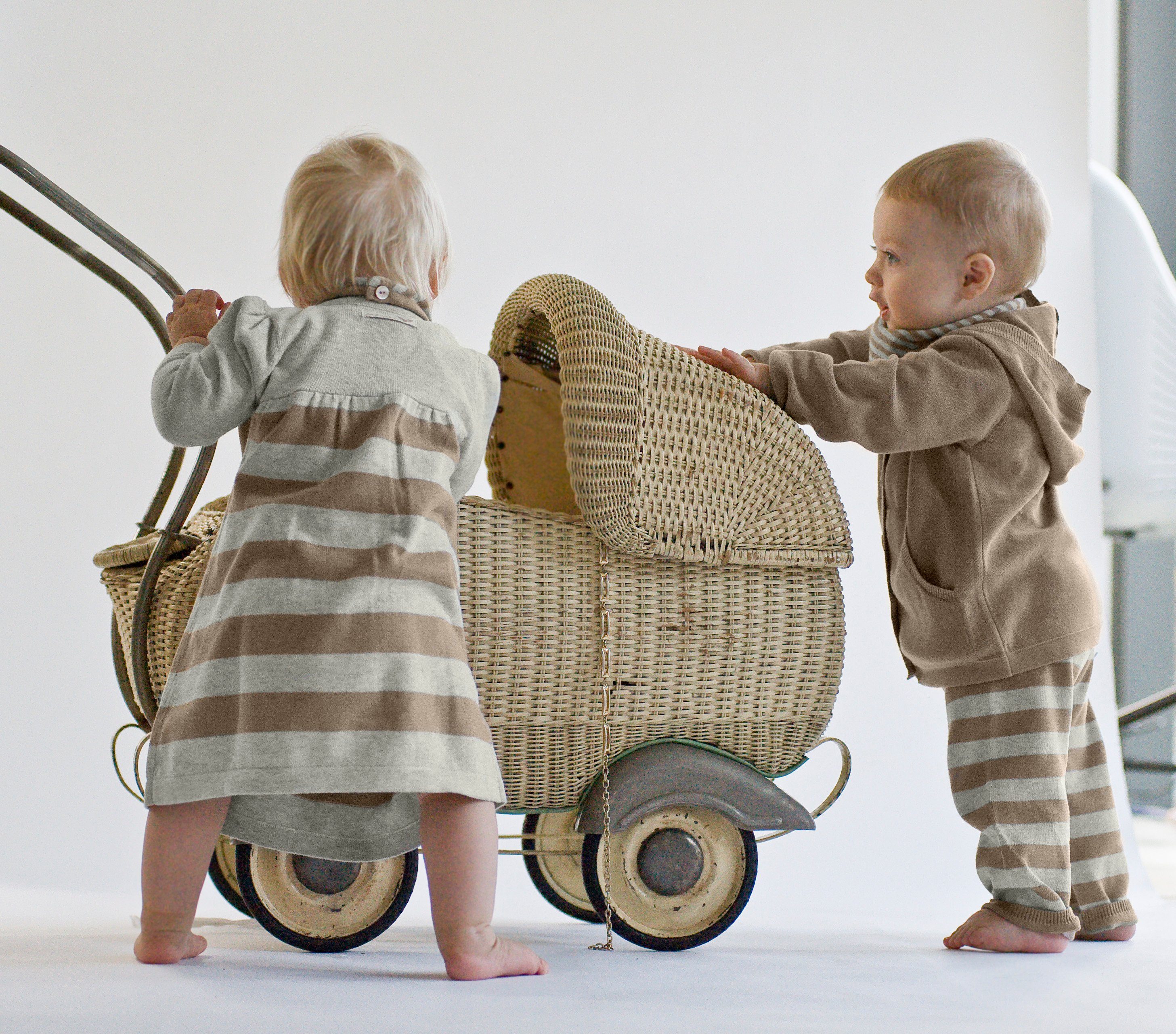 petit amour Strickkleid Baby- & Kleinkindermode SVANTJE Langarm Biobaumwolle (1-tlg) Aus Liebe zu den Kleinsten designed: 100% Biobaumwolle, gestreift