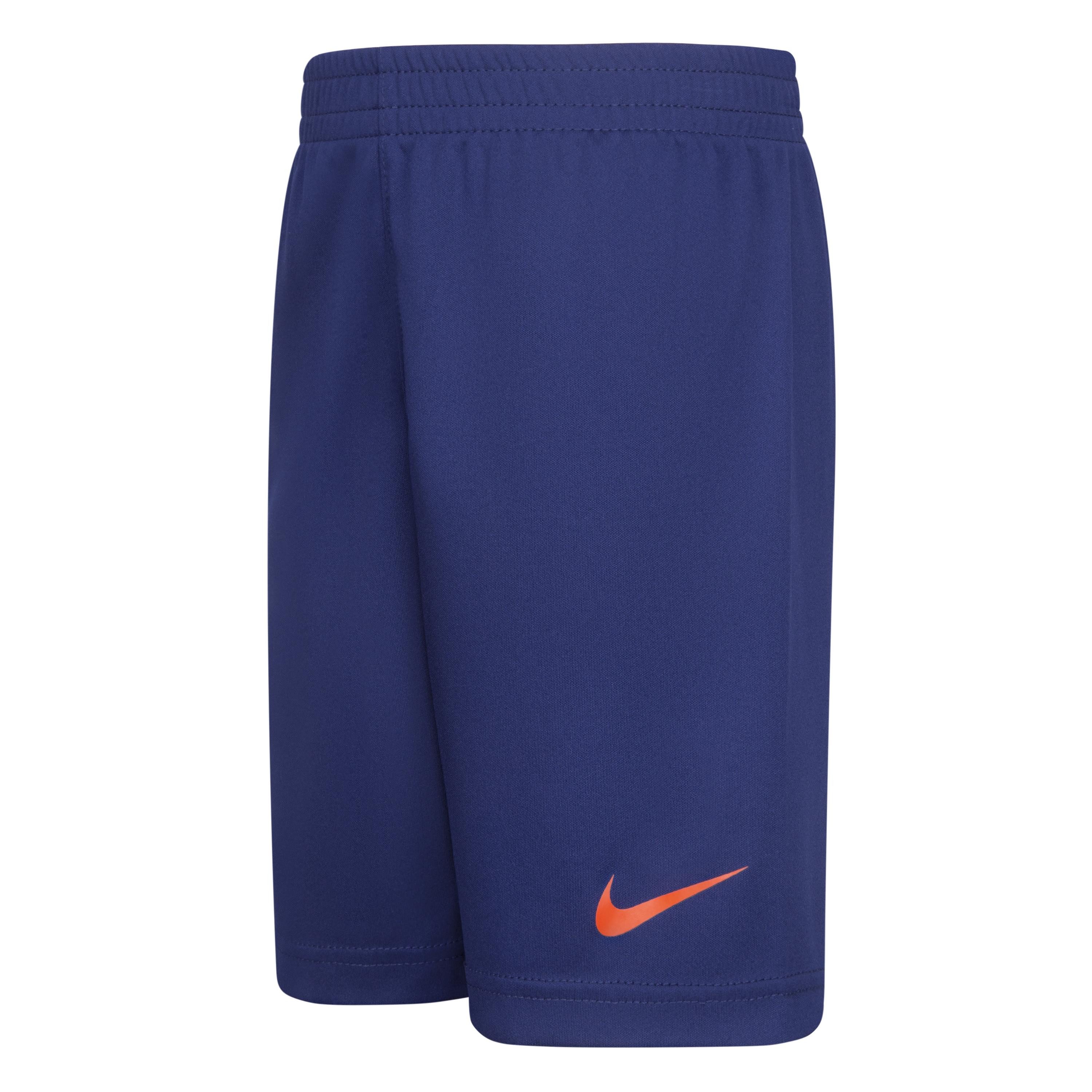 Nike Sportswear T-Shirt & Shorts NKB B NK DF DROPSET SHORT SET (2-tlg) 2-teiliges Set aus T-Shirt und Shorts, für Kinder entwickelt