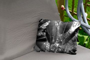MuchoWow Dekokissen Tropische Blätter im Dschungel Fotodruck - schwarz und weiß, Outdoor-Dekorationskissen, Polyester, Dekokissenbezug, Kissenhülle