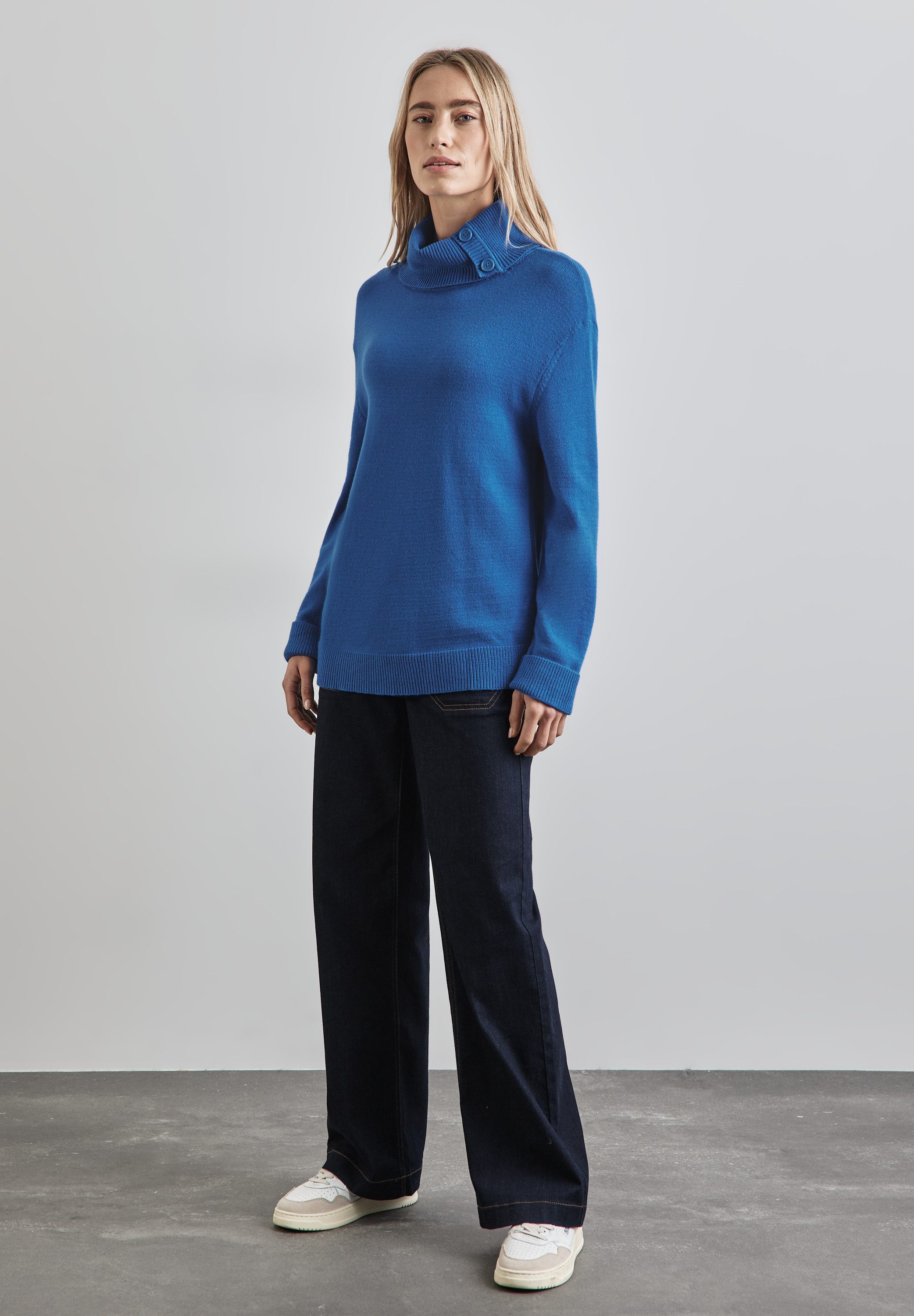 STREET ONE Rollkragenpullover mit Knopf Details