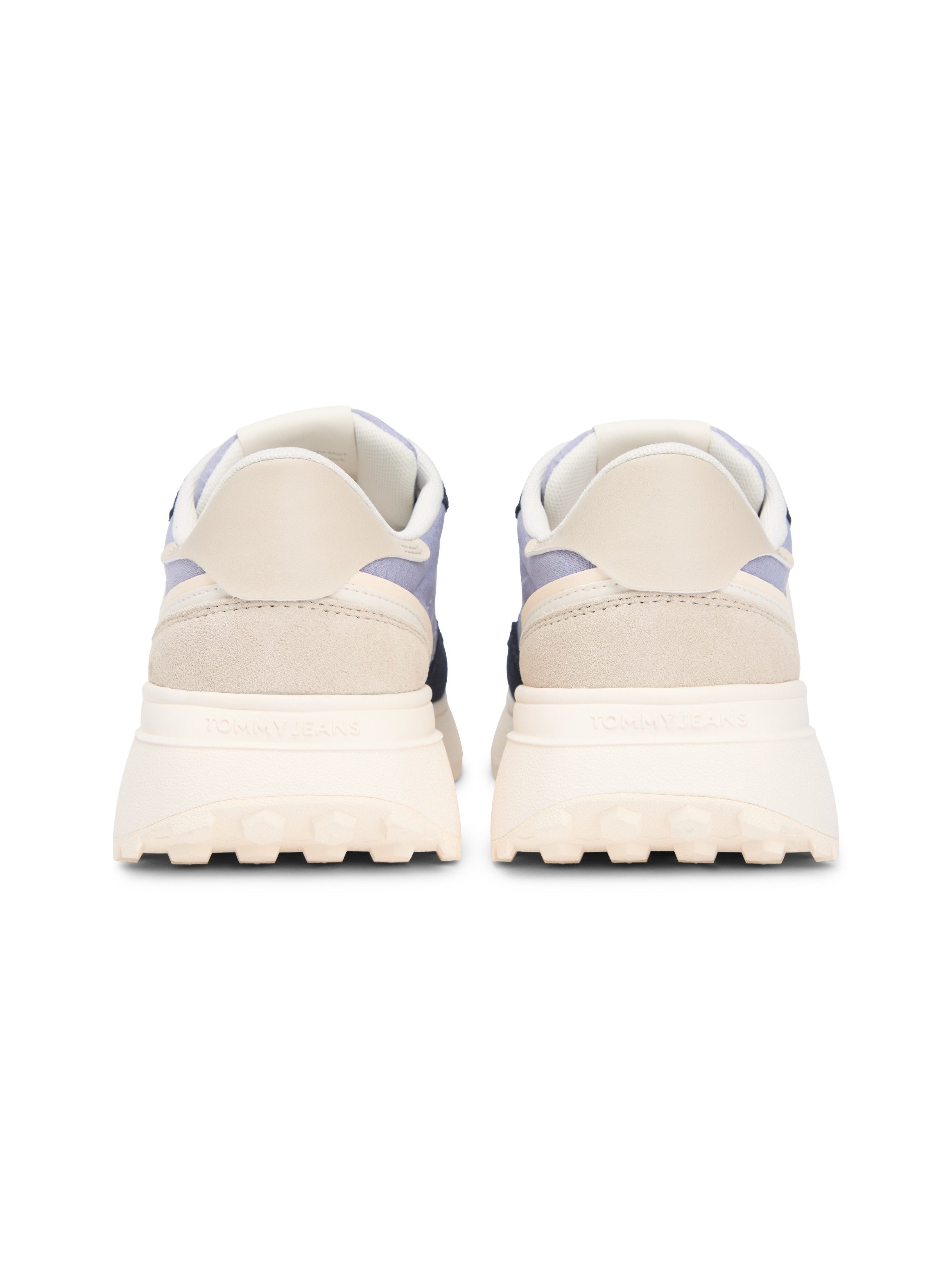 Tommy Jeans TJW CLEATED RUNNER SUEDE MIX Keilsneaker, Freizeitschuh, Halbschuh, Schnürschuh mit Logoschriftzügen