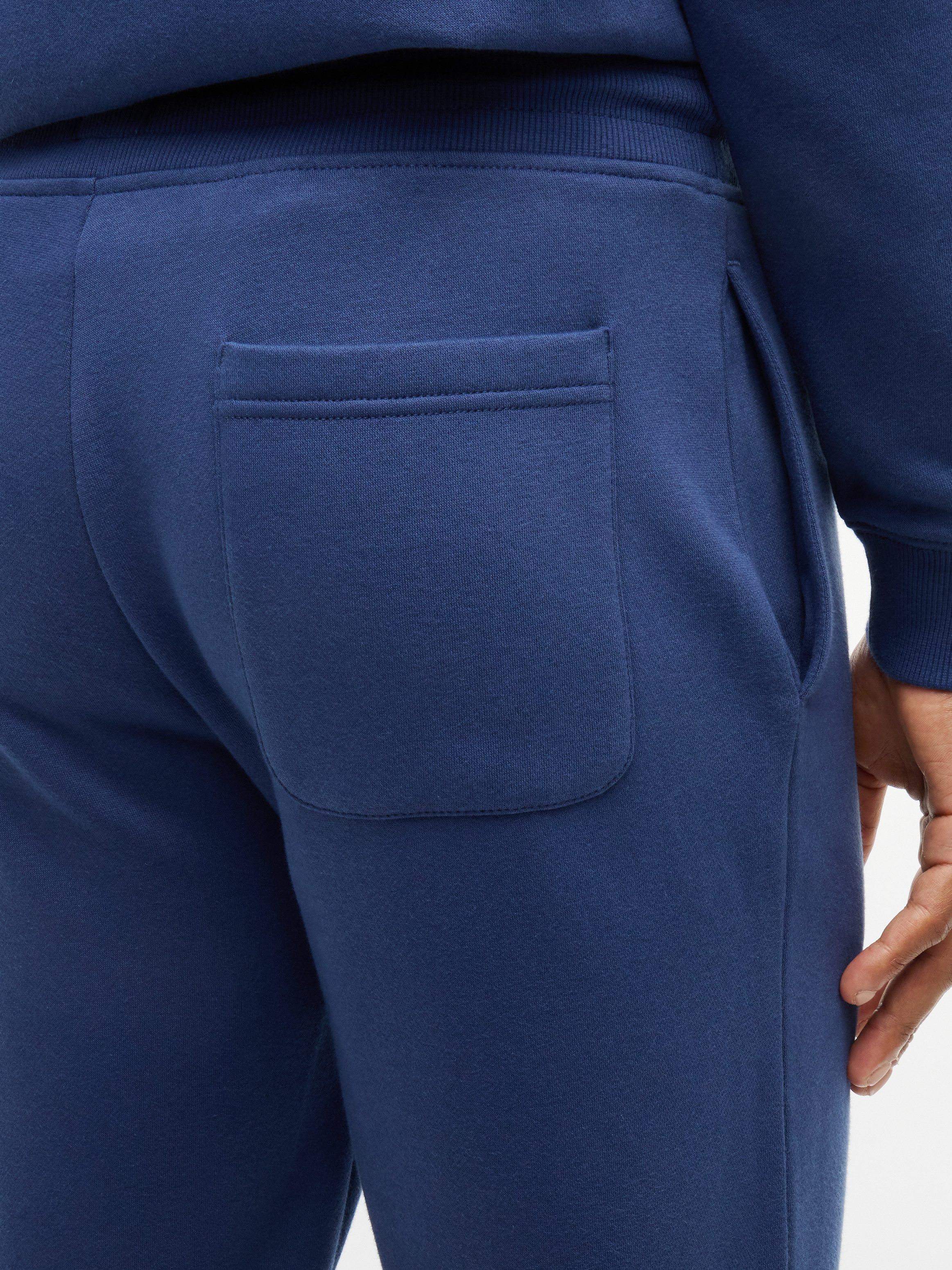 Tommy Jeans Sweathose TJM SLIM S FLAG SWEATPANT Mit Kordelzug