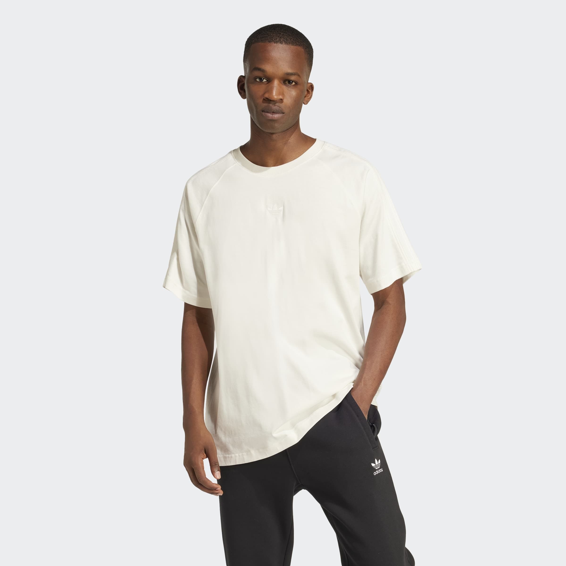 adidas Originals T-Shirt P ESS TEE sportlicher Stil, Kurzarm, lockere Passform, aus Baumwolle