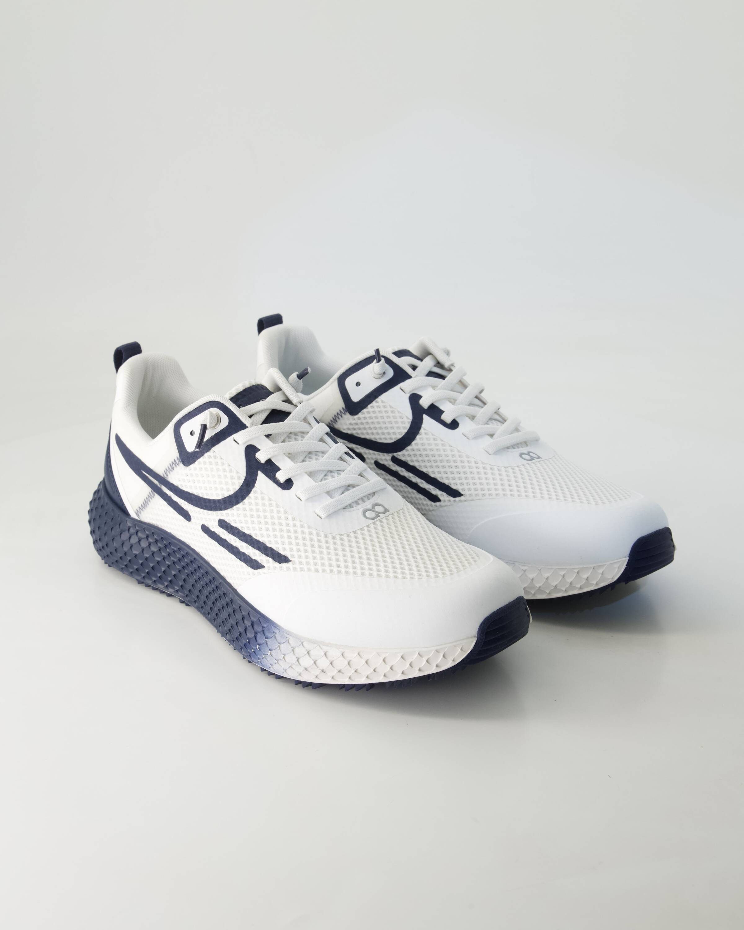 0525 Slip-On Sneaker