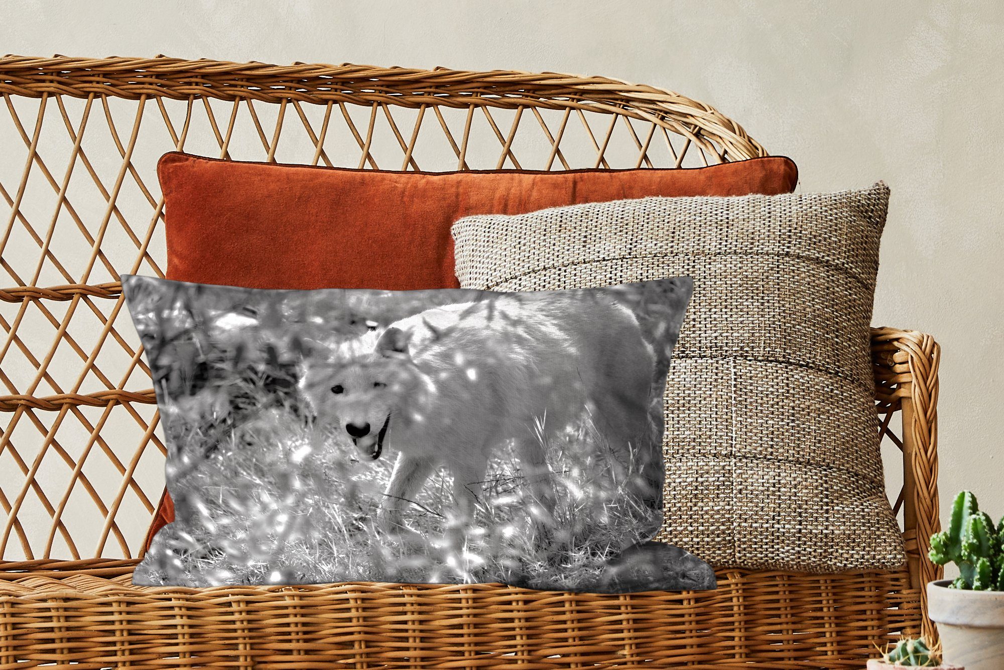 mit Schwarz Schlafzimmer Gras und in Wohzimmer Dekokissen im Füllung, Wolf Weiß, Zierkissen, Dekoration, Dekokissen Weißer MuchoWow