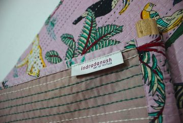 Indradanush Wanddekoobjekt Wandbehang Afrika Tiere bedruckt Stoff 40 / 90x140 cm Holzstäbe (1 Stück), bedruckte Wanddeko aus Baumwolle, bestickt, bunt