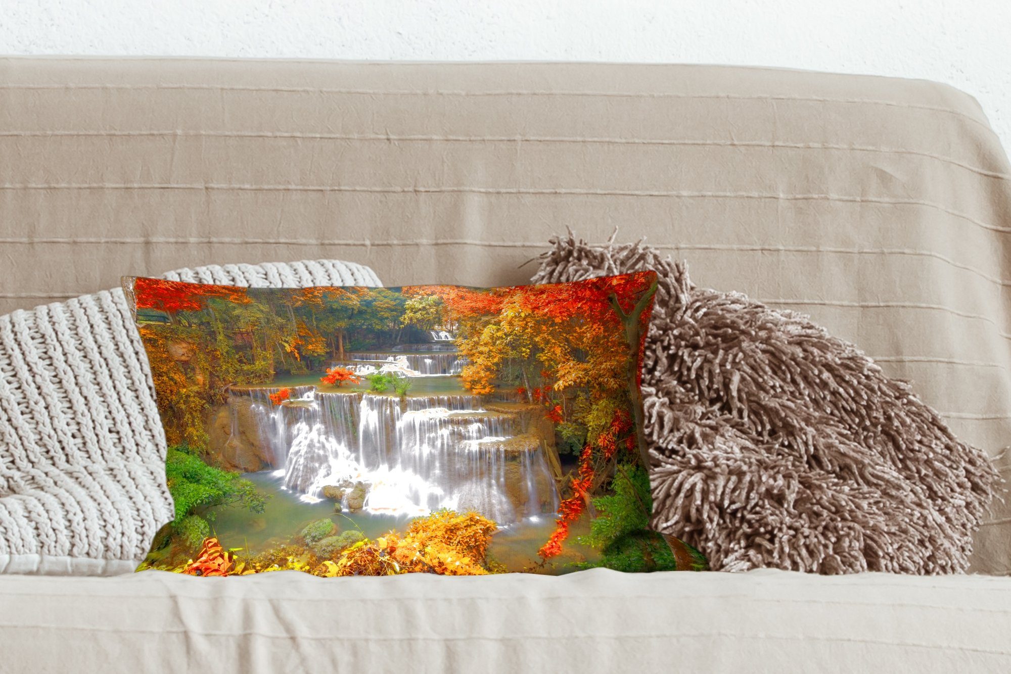 MuchoWow Dekokissen Bäume Zierkissen, Wasserfall Schlafzimmer Herbst, mit Dekokissen - Füllung, - Dekoration, Wohzimmer