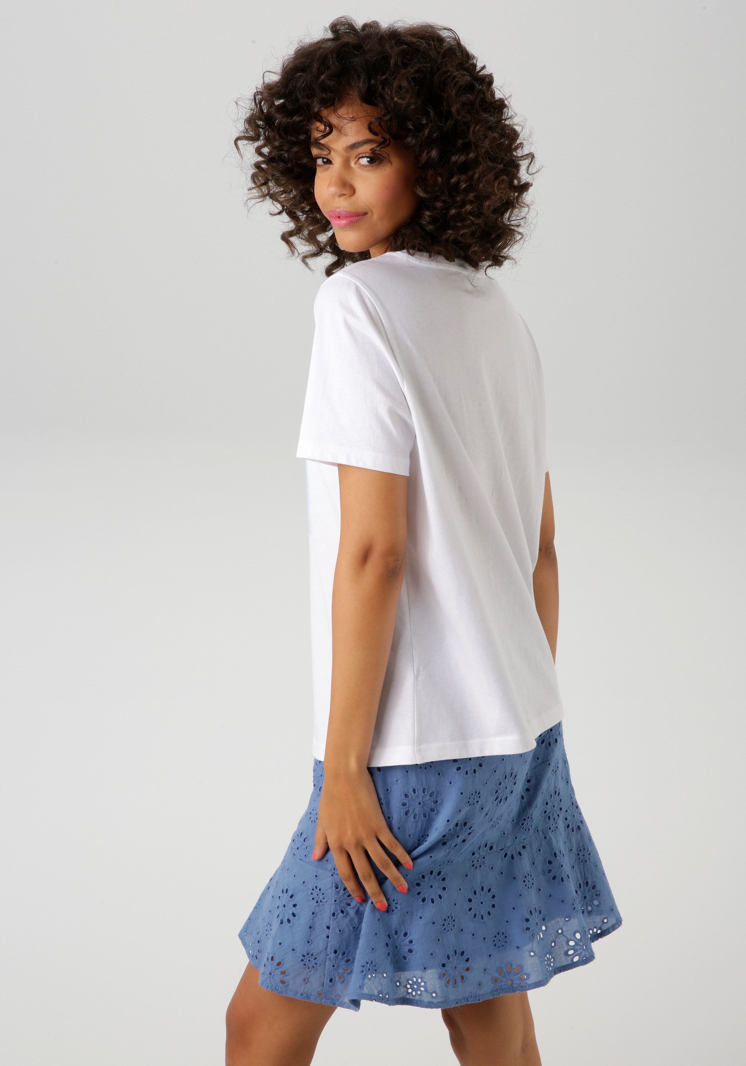 Aniston CASUAL T-Shirt mit tropischem Ananas-Frontdruck günstig online kaufen