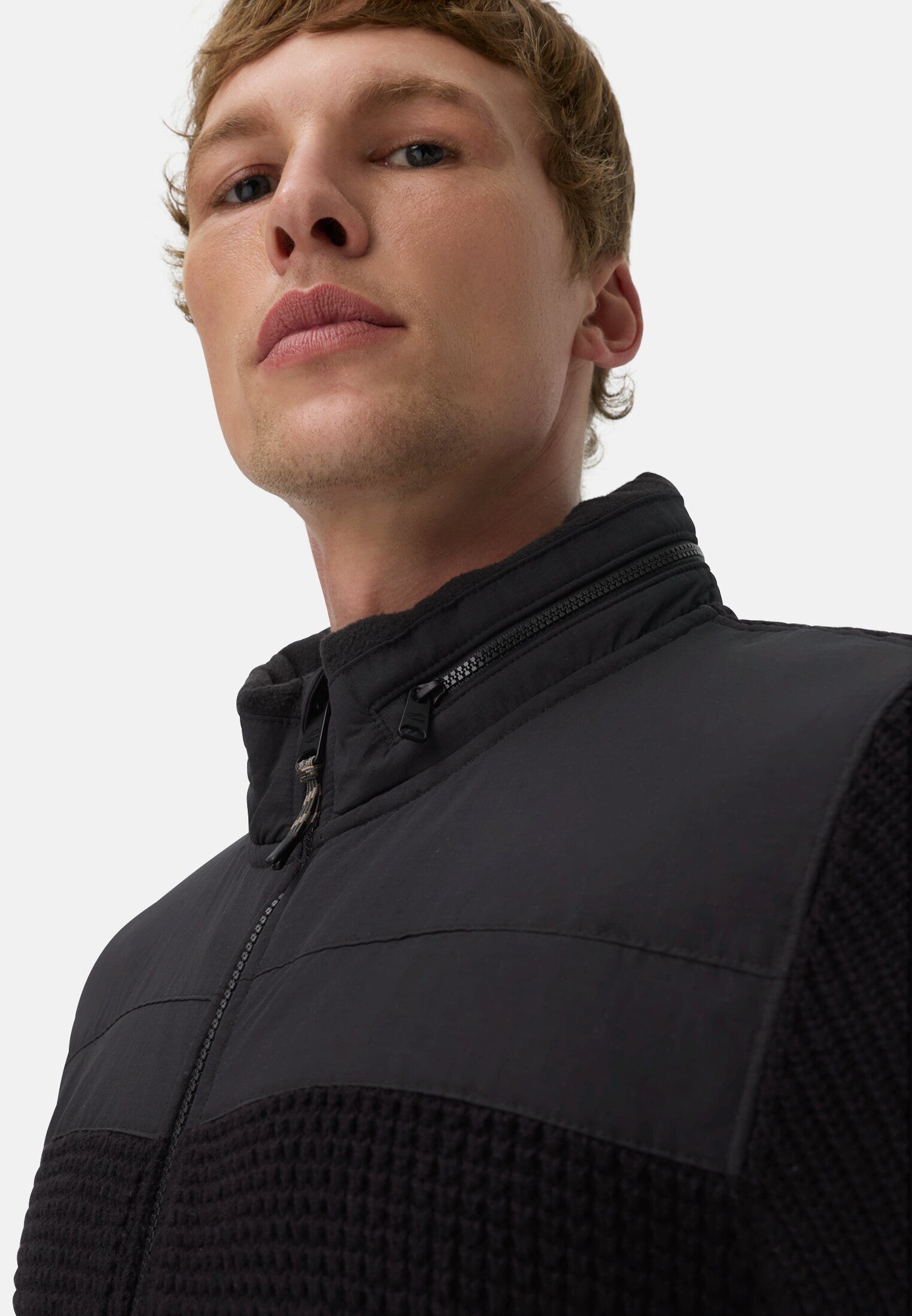 camel active Strickjacke mit einrollbarer Kapuze Langarm Stehkragen