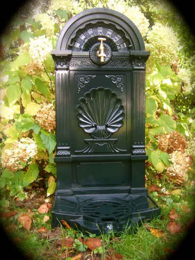 Antikas Wasserspeier Wasserzapfsäule, Stehbrunnen, Gartenbrunnen, Brunnen, Zapfstelle mit