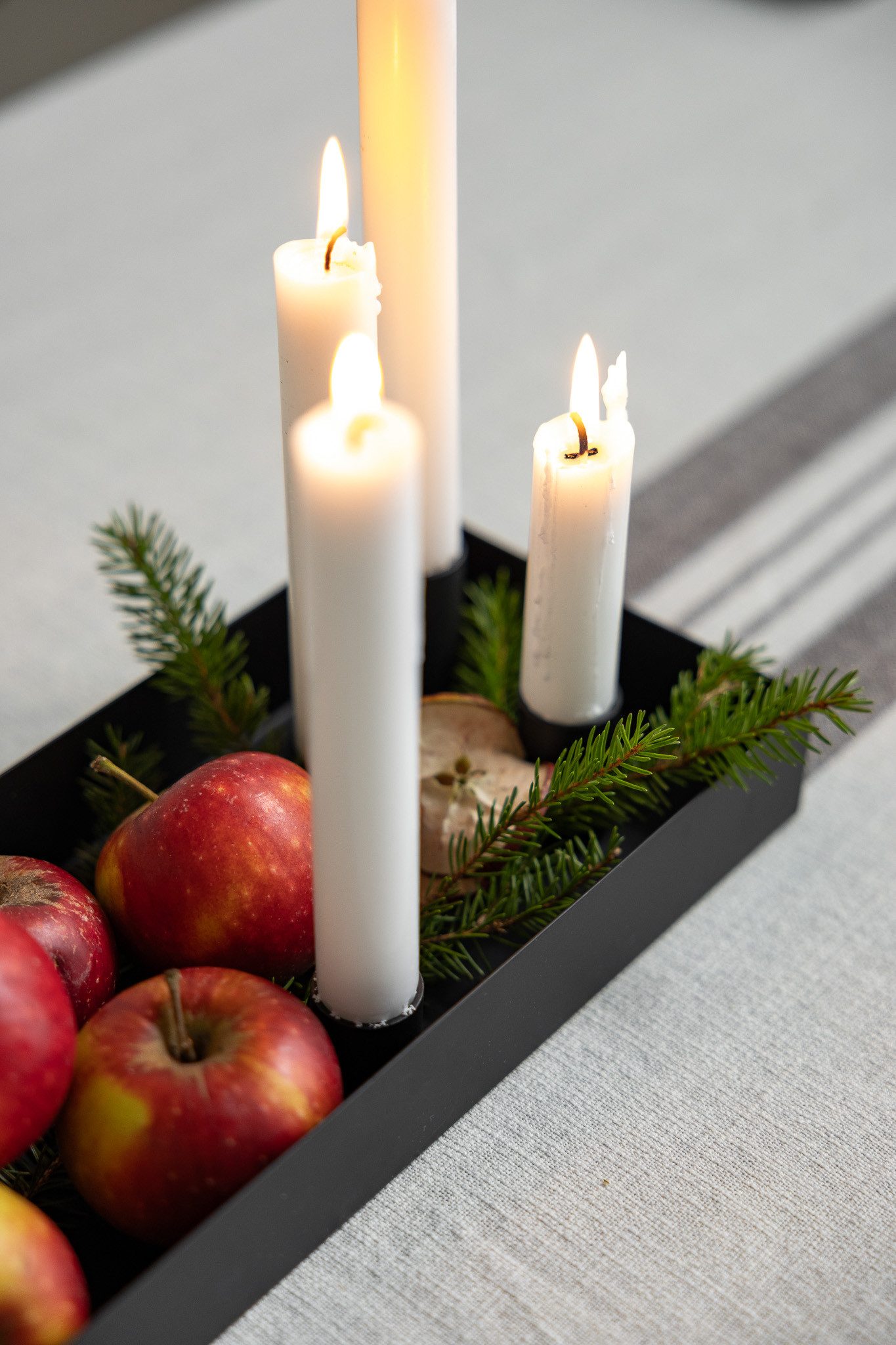 Storefactory Scandinavia Kerzenständer Kerzenhalter SUND 4er schwarz, 30x13x4cm