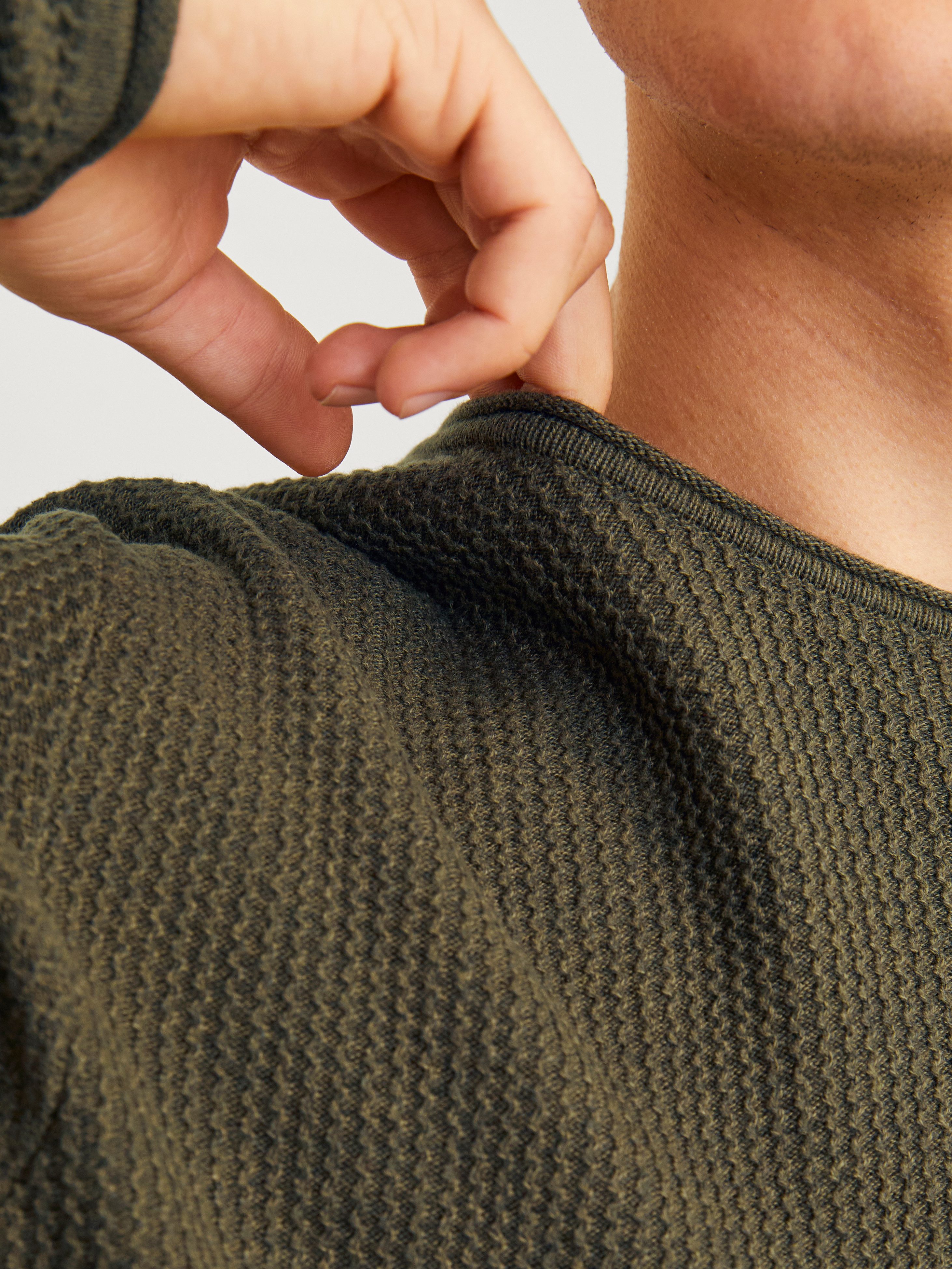 Jack & Jones Rundhalspullover JJECOOPER KNIT CREW NECK NOOS in Strick Optik – Bild 3 von 5