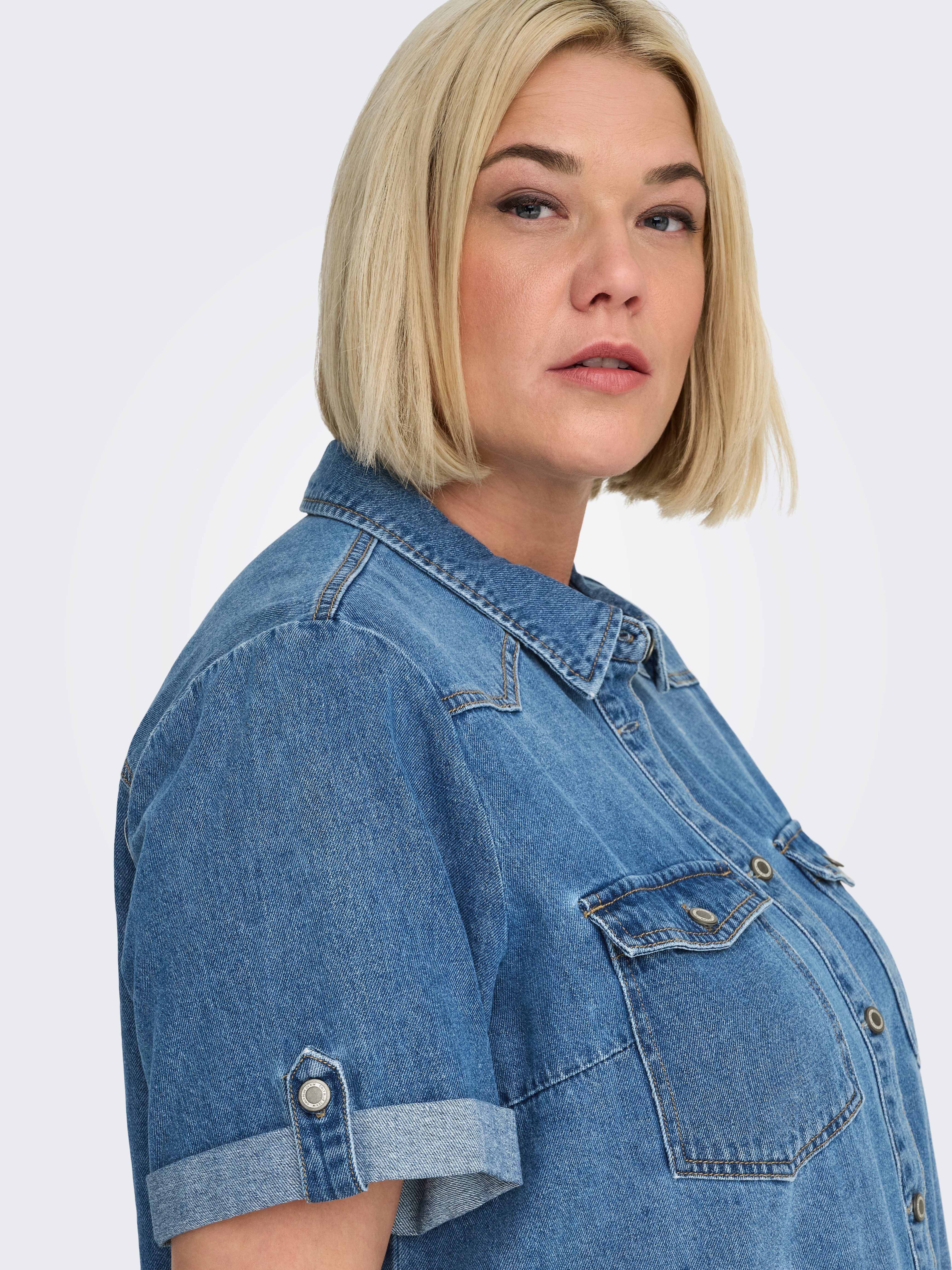 ONLY CARMAKOMA Jeanskleid CARLISA S/S DNM DRESS GUA NOOS Baumwollmischung, regular fit