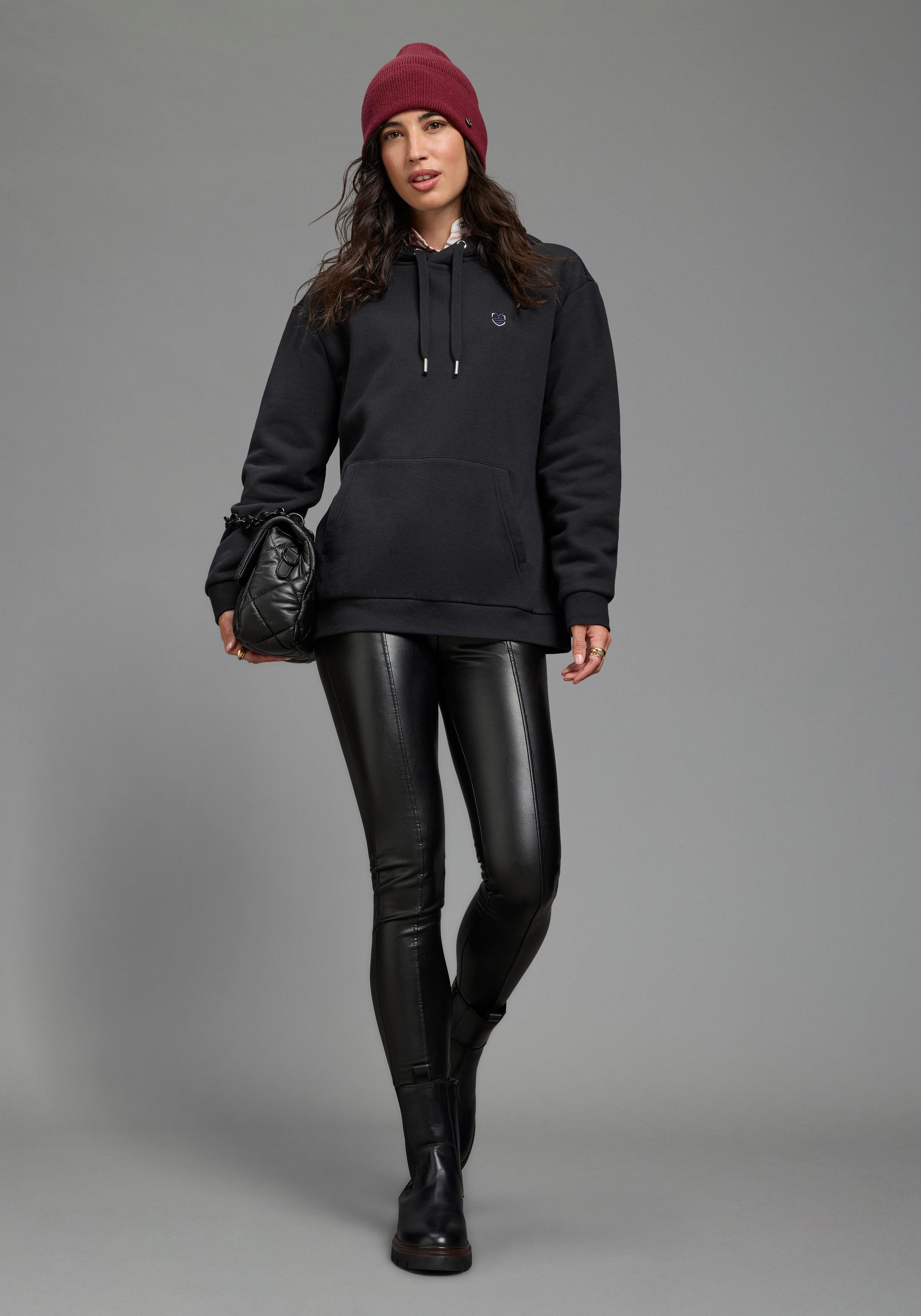 Zum Outfit 11