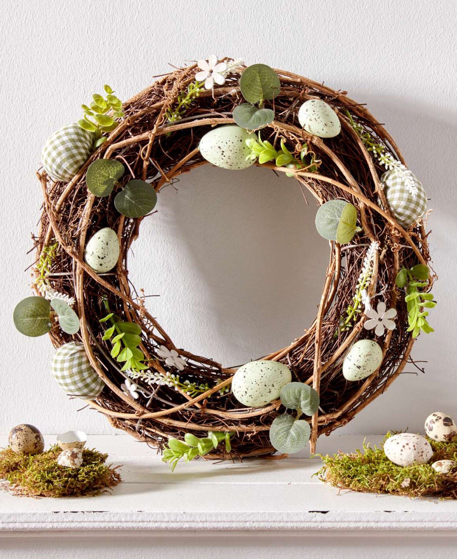 Dekoleidenschaft Osterkranz "Frühlingsgrün" Ø 34 cm, Dekokranz mit Ostereiern, Blumen & Blättern, Reisigkranz Tischkranz Wandkranz Türkranz Naturkranz Frühlingskranz