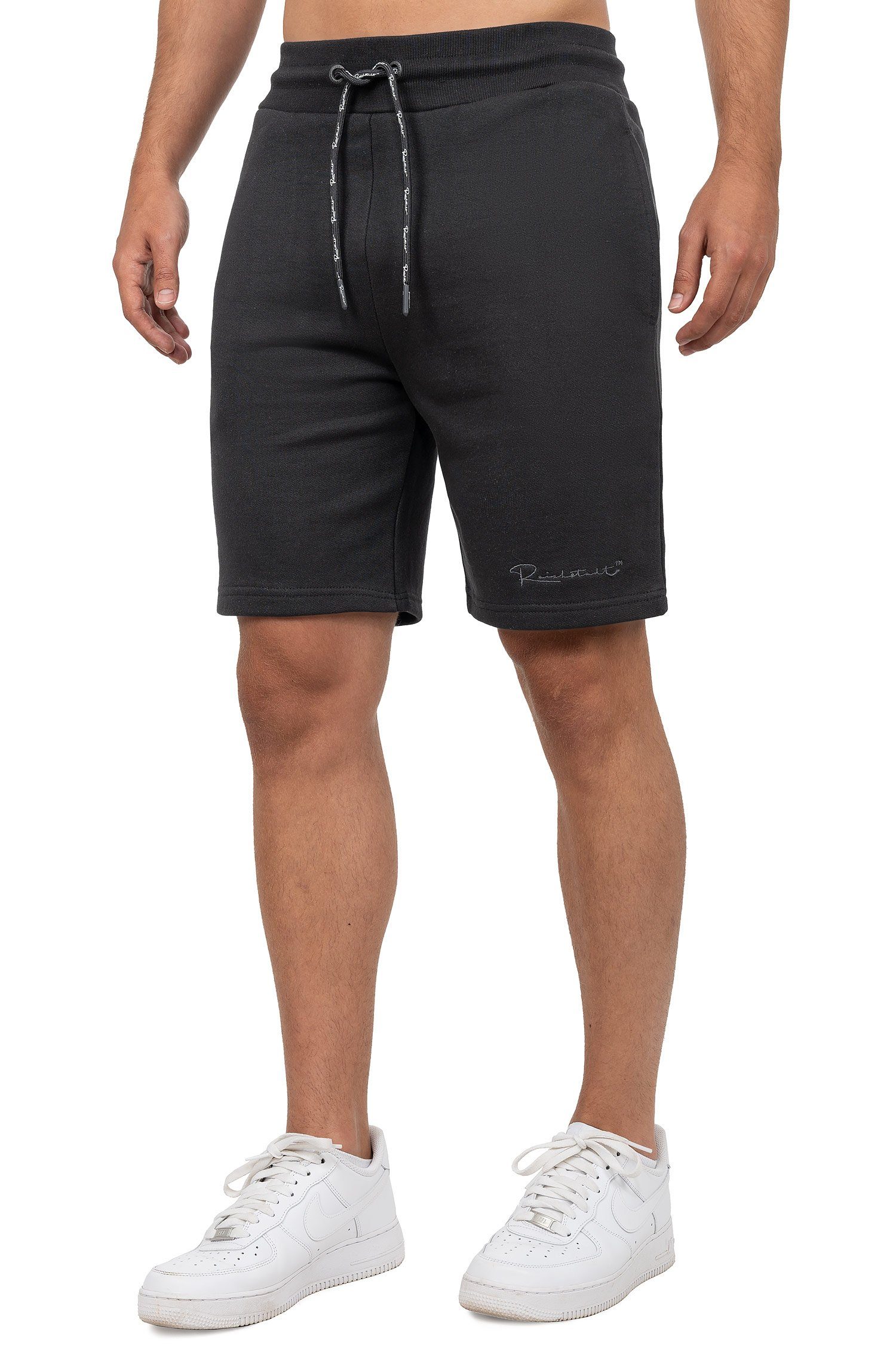 Reichstadt Shorts Basic Casual Kurze Hose 23RS036 Black L mit Stitching am Hosenbein