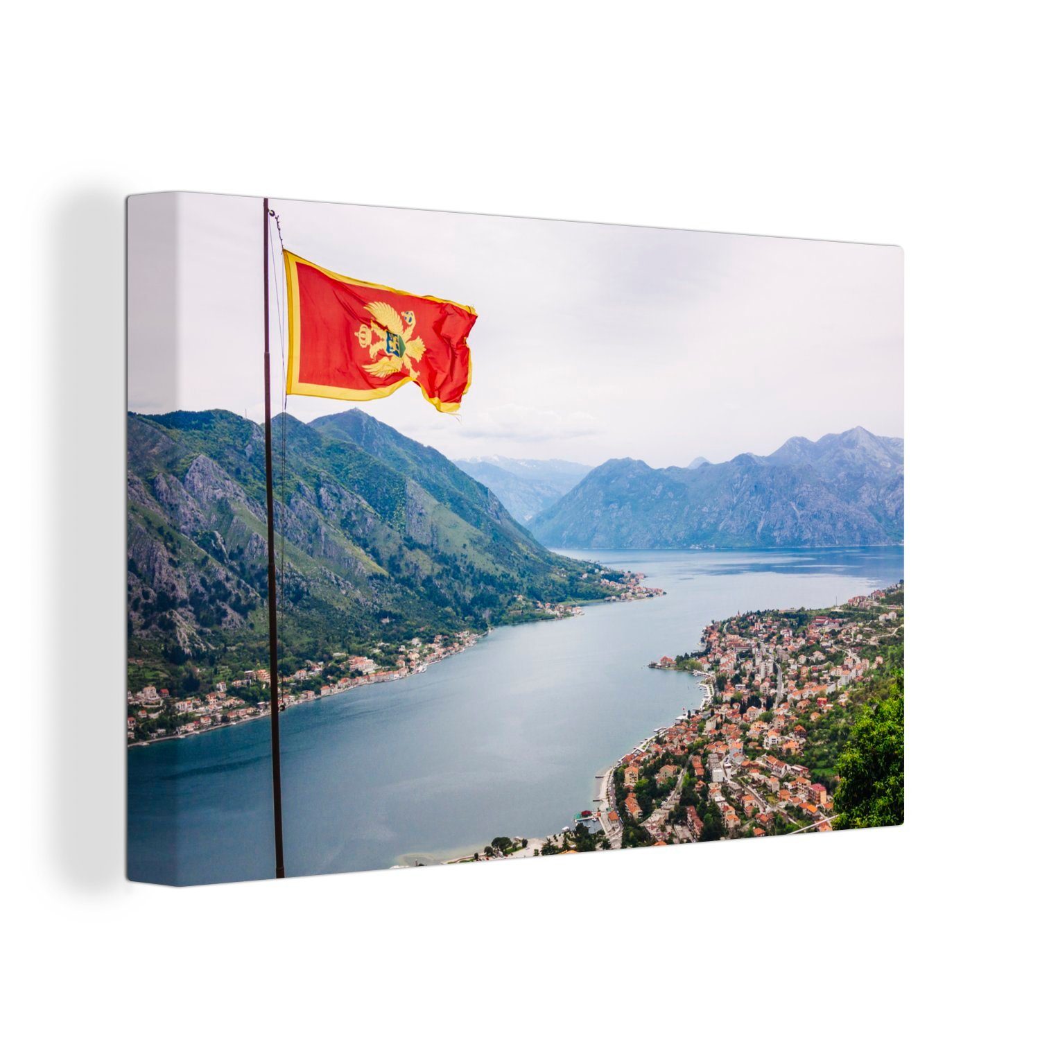 OneMillionCanvasses® Leinwandbild Die Flagge von Montenegro mit Aussicht, (1 St), Wandbild Leinwandbilder, Aufhängefertig, Wanddeko, 30x20 cm