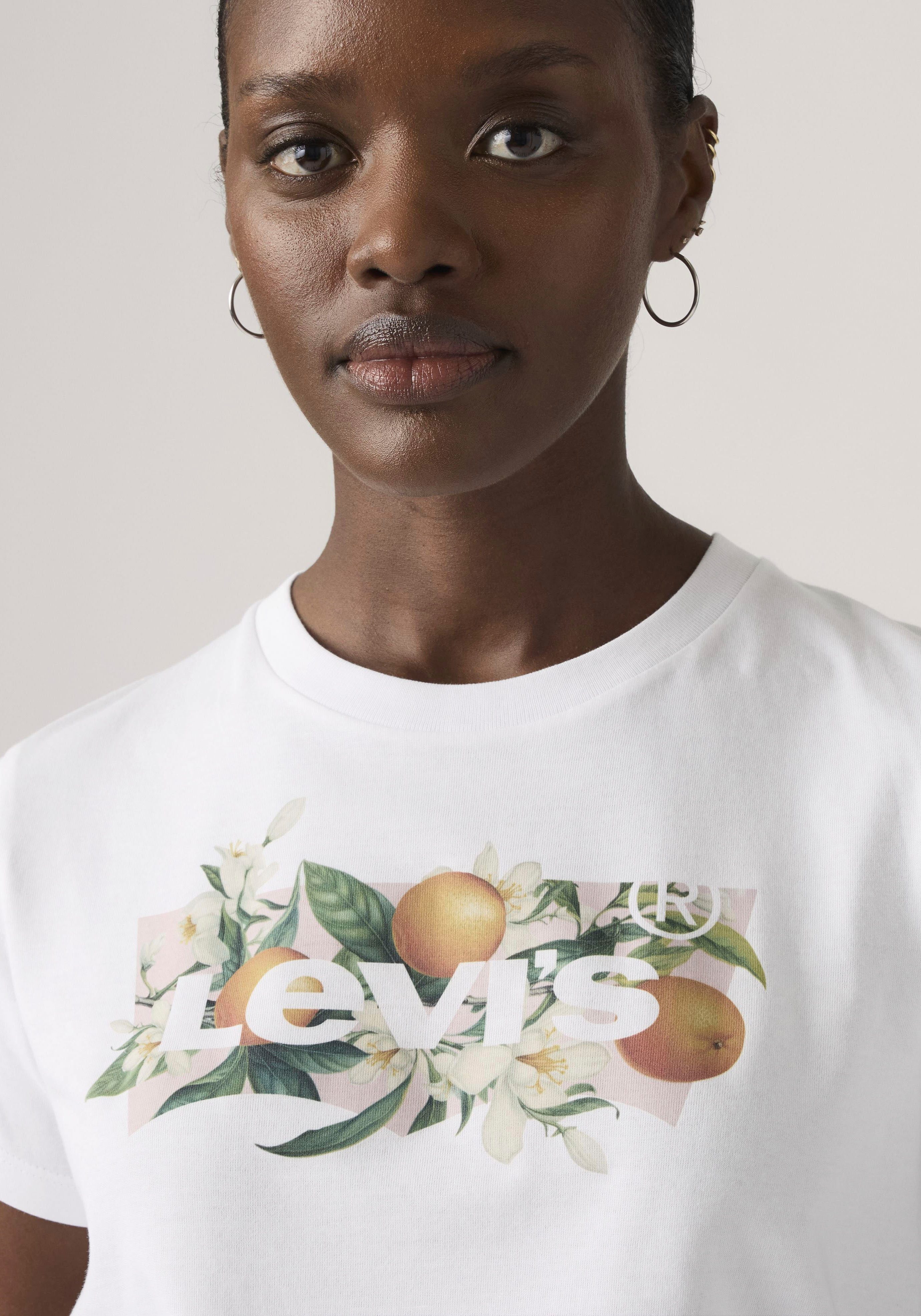 Levi's® T-Shirt LSE THE PERFECT TEE mit Logodruck – Bild 4 von 5