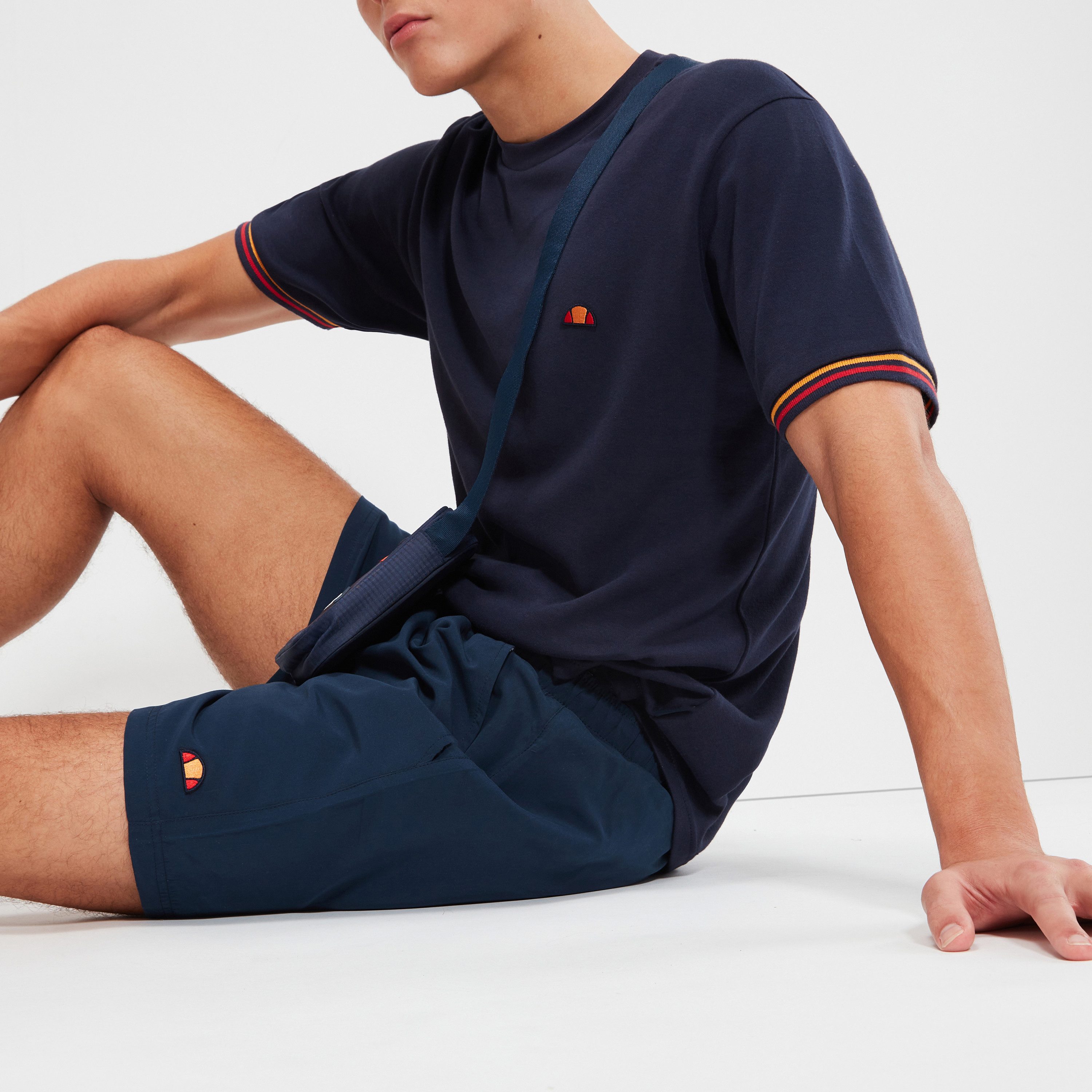 Ellesse Badehose KNIGHTS SWIM SHORT für Erwachsene, sportlicher Stil, funktional beim Schwimmen