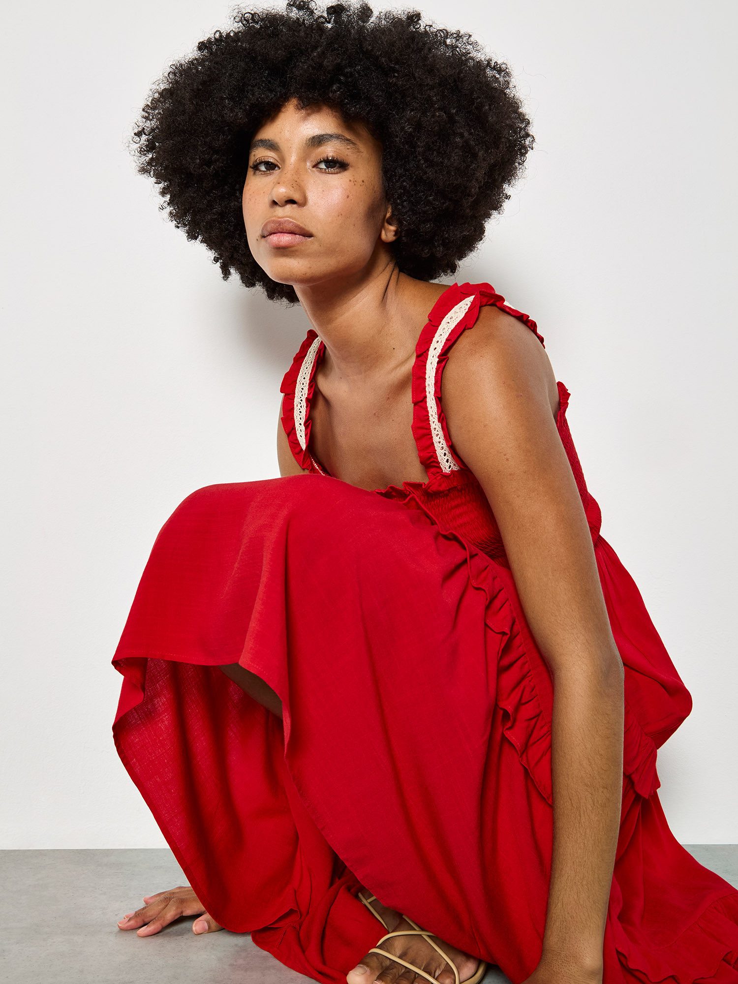 Apricot Midikleid Midi-Kleid mit gestufter Spitzenverzierung