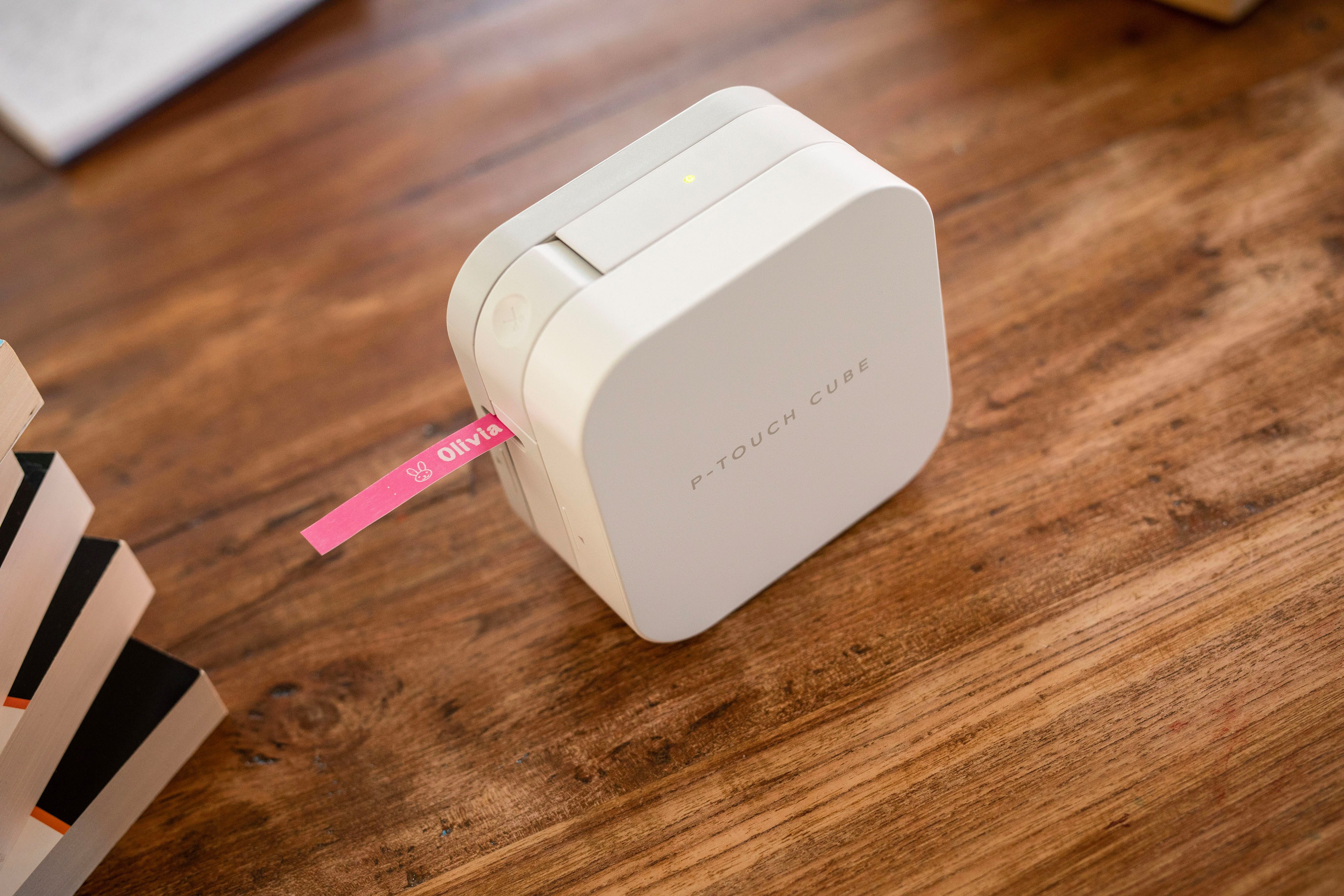Brother P-touch CUBE PT-P300BT Etikettendrucker, (Bluetooth, Bluetooth-Beschriftungsgerät)