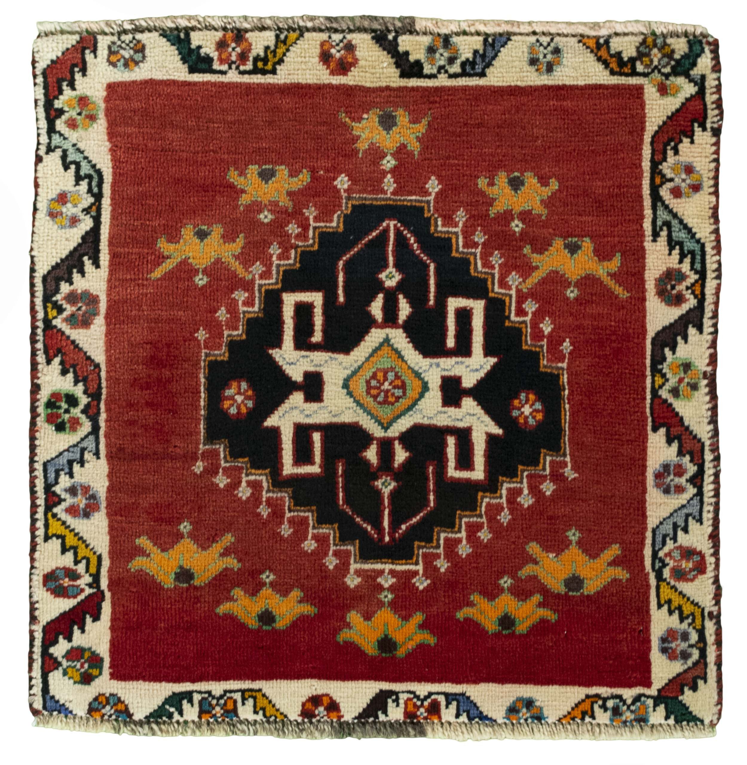 CABBEL Orientteppich 57x57 cm Perser Shiraz Rot Schurwolle Handgeknüpft Nomaden Unikat, quadratisch, Höhe: 8 mm, 100% Schurwolle – weich, pflegeleicht, traditionelle Knüpfdichte