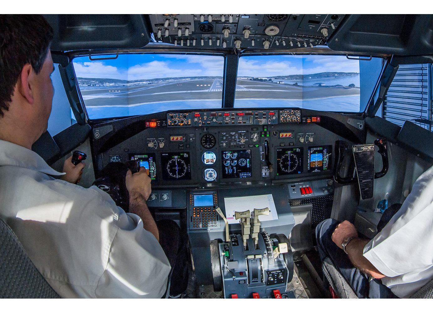 Jochen Schweizer Erlebnisgutschein Boeing 737 Flugsimulator inkl. Tour am Frankfurter Flughafen