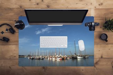 MuchoWow Gaming Mauspad Ein Hafen bei Ameland (1-St), Büro für Tastatur und Maus, Mousepad Gaming, 90x60 cm, XXL, Großes