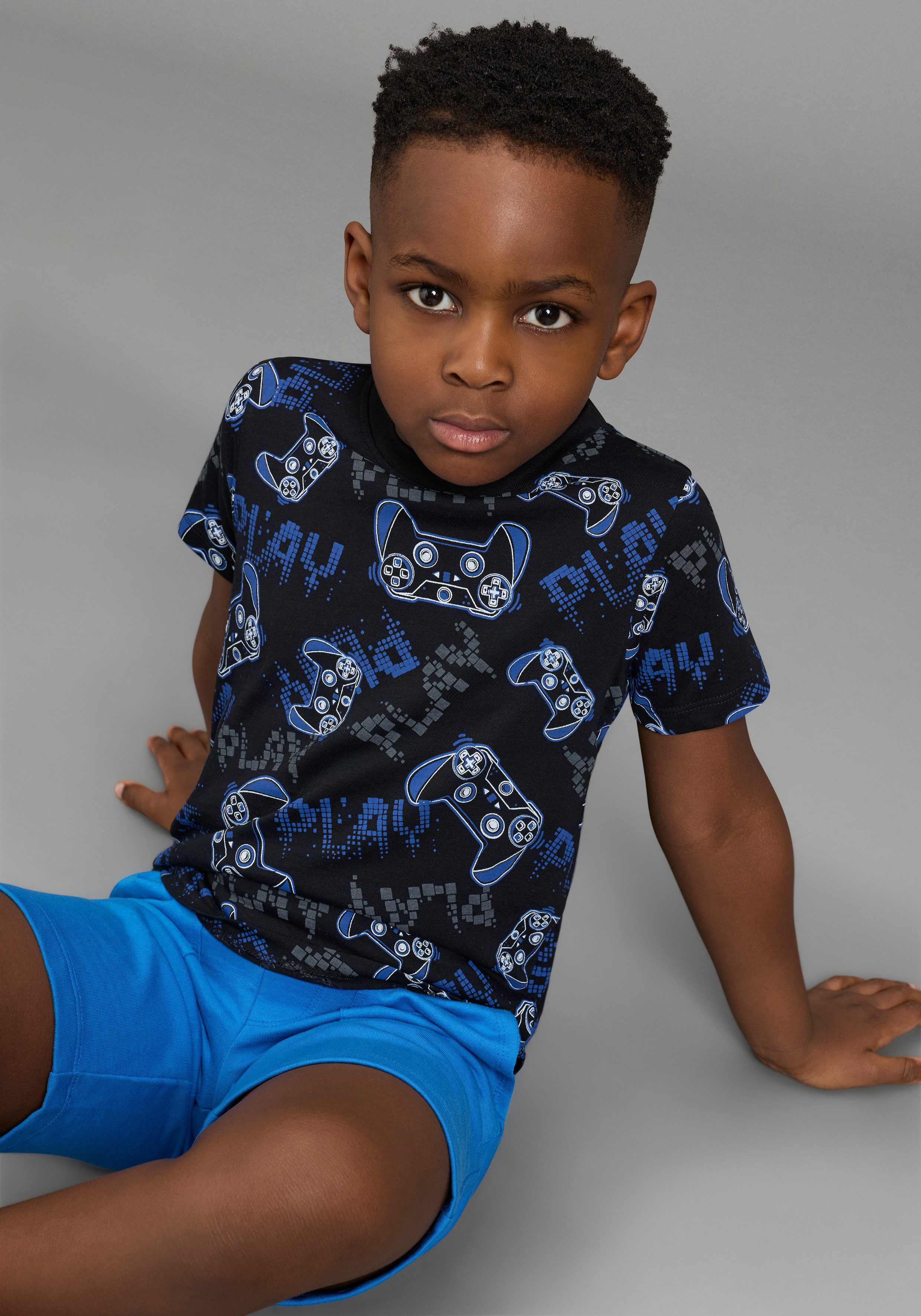 KIDSWORLD T-Shirt 2er Pack Shirts mit Gamer/Controller Print (Packung, 2-tlg., 2) Basic Passform, Rundhalsausschnitt, Allover-Druck, aus Baumwolle – Bild 5 von 5