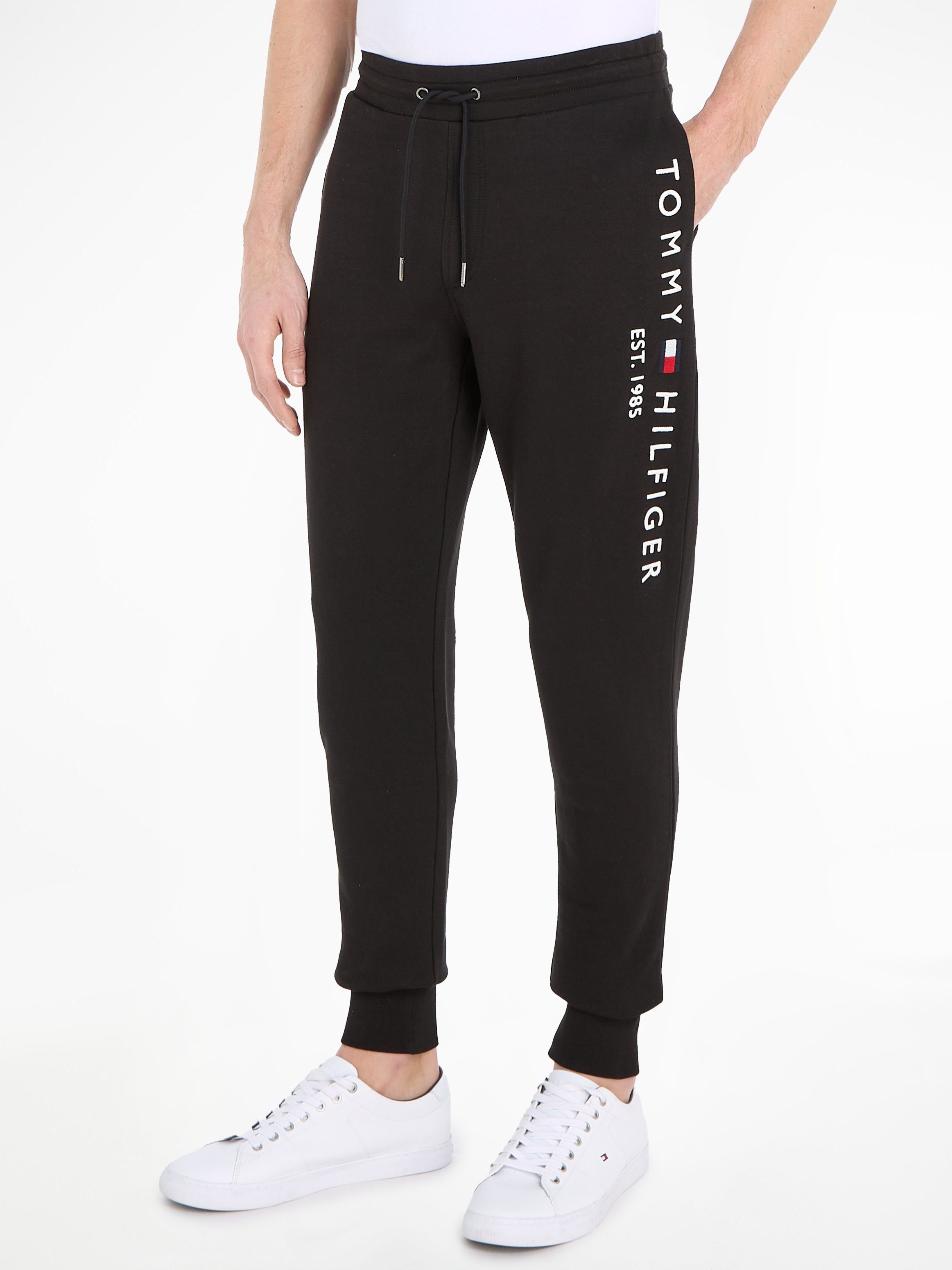 Hilfiger Schriftzug großem BRANDED Hilfiger SWEATPANTS black BASIC Sweathose Tommy Tommy mit