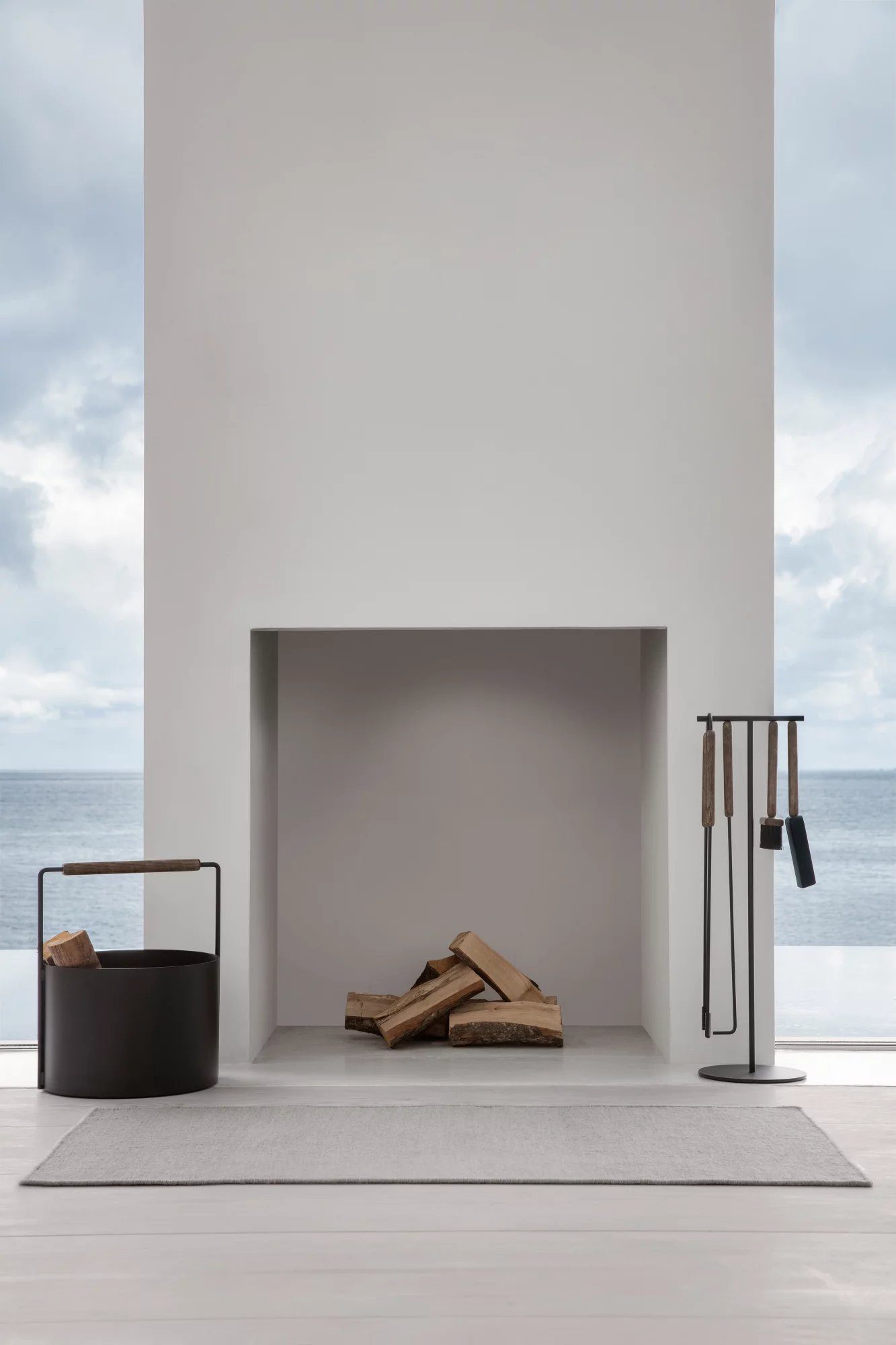 blomus Kaminholzkorb -ASHI- Eleganter Holzkorb: Stilvoll, funktional, zeitlos & robust, Langlebig, Minimalistisch, Praktisch, Stahl, Eichenholz, Schwarz, 35cm, 46cm