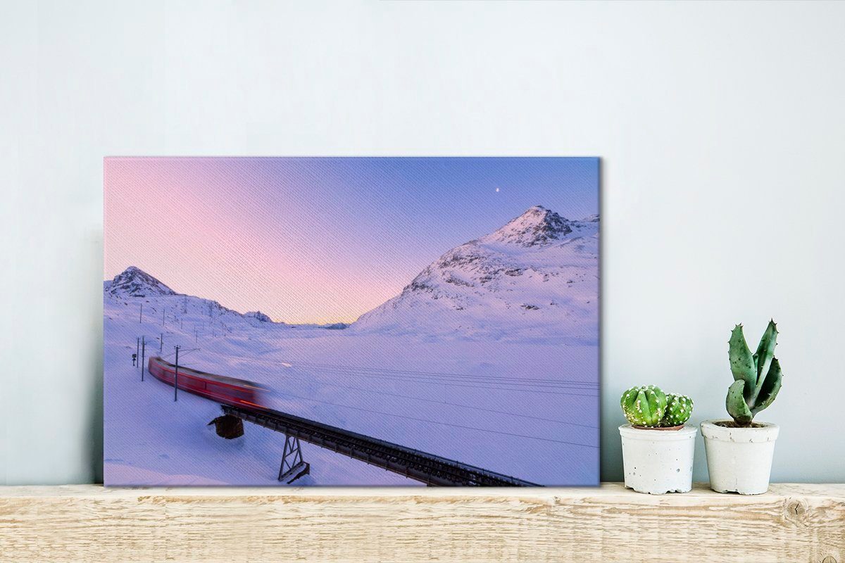 OneMillionCanvasses® Leinwandbild Zug durch die Leinwandbilder, verschneite St), Wanddeko, Morgengrauen, Aufhängefertig, Wandbild (1 30x20 cm der Schweiz Landschaft im