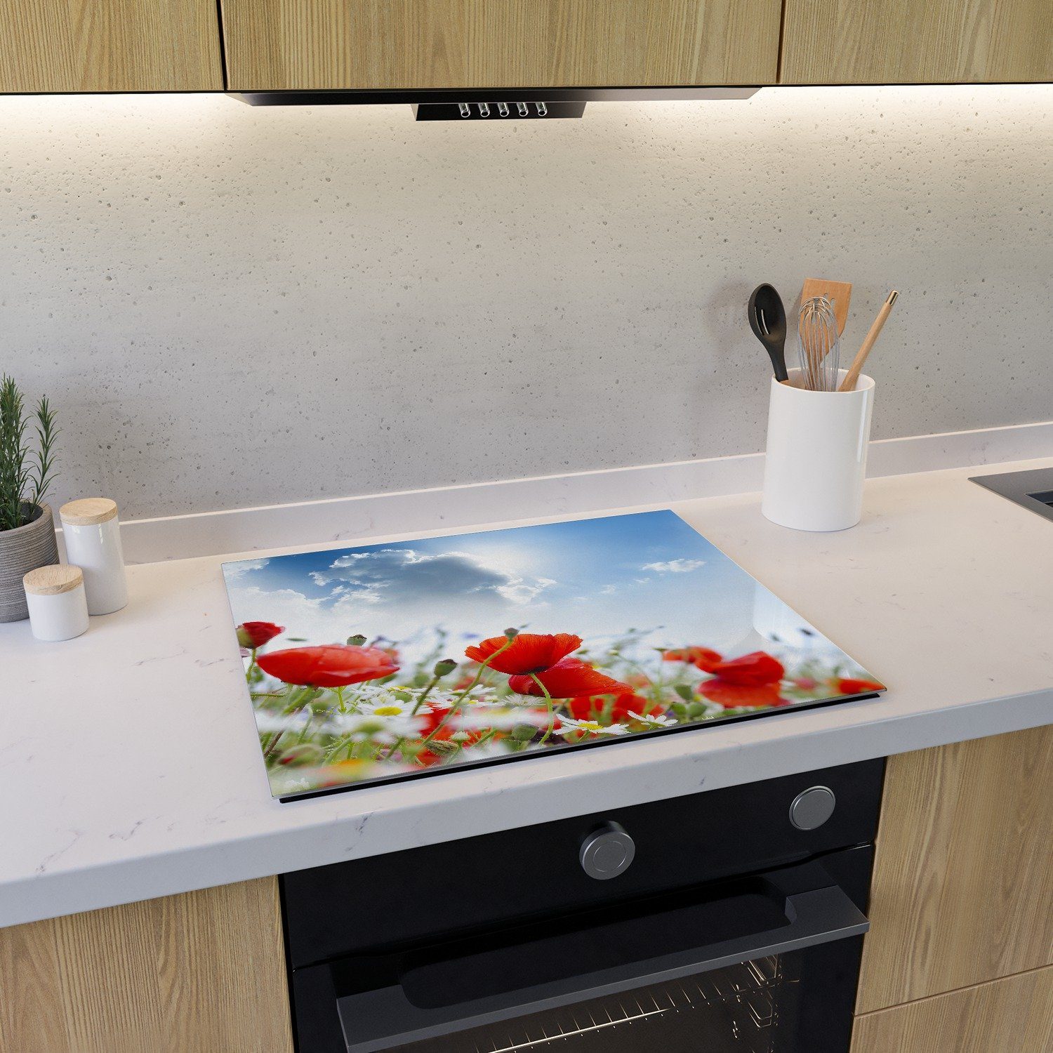 Wallario Herd-Abdeckplatte Mohnblumen unter blauem Himmel, ESG-Sicherheitsglas, (Glasplatte, 1 tlg., inkl. 5mm Noppen), verschiedene Größen