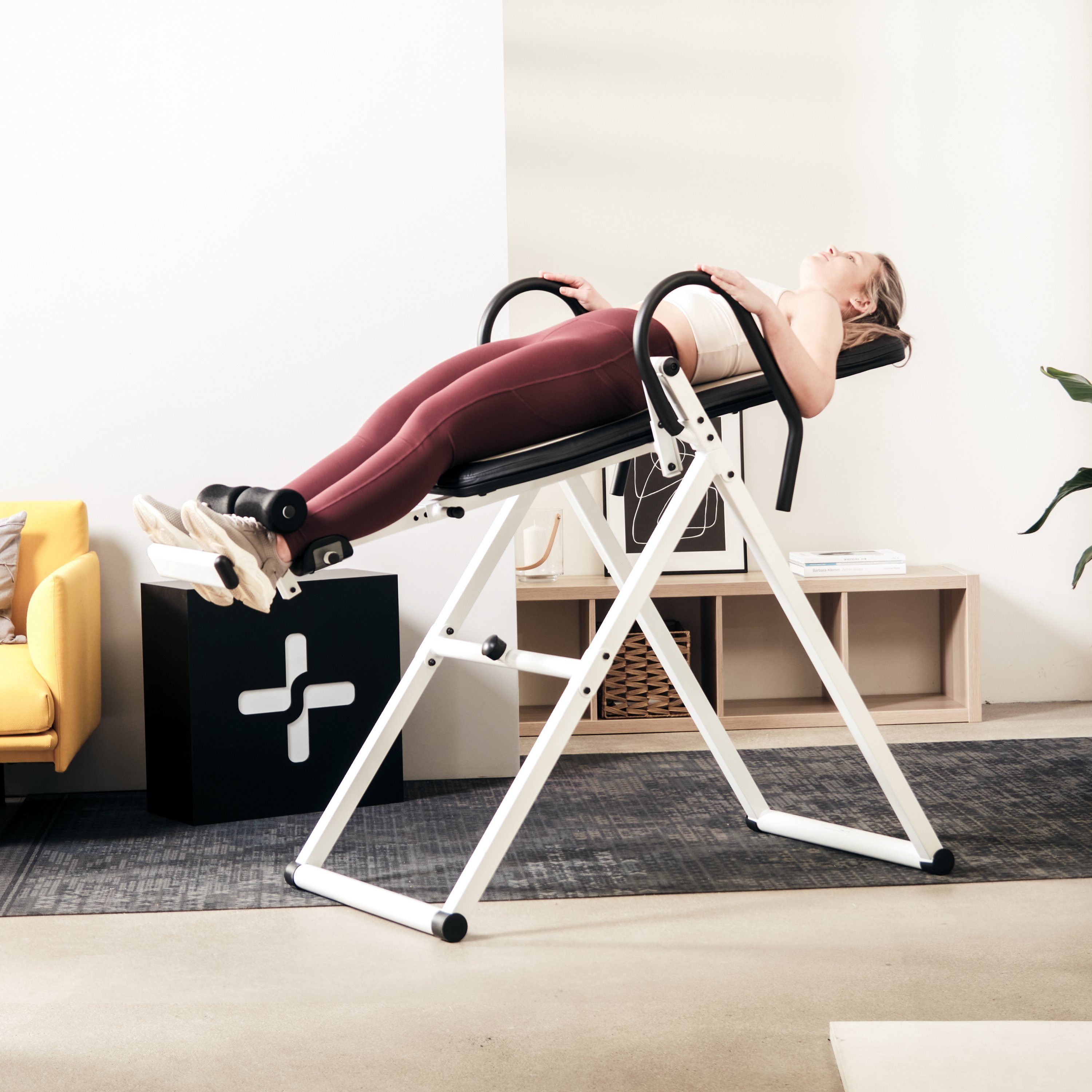 SportPlus Rückentrainer SP-INV-1200, Rückentrainer, Inversionstisch, klappbar, 4 Winkel, Fußhalterung