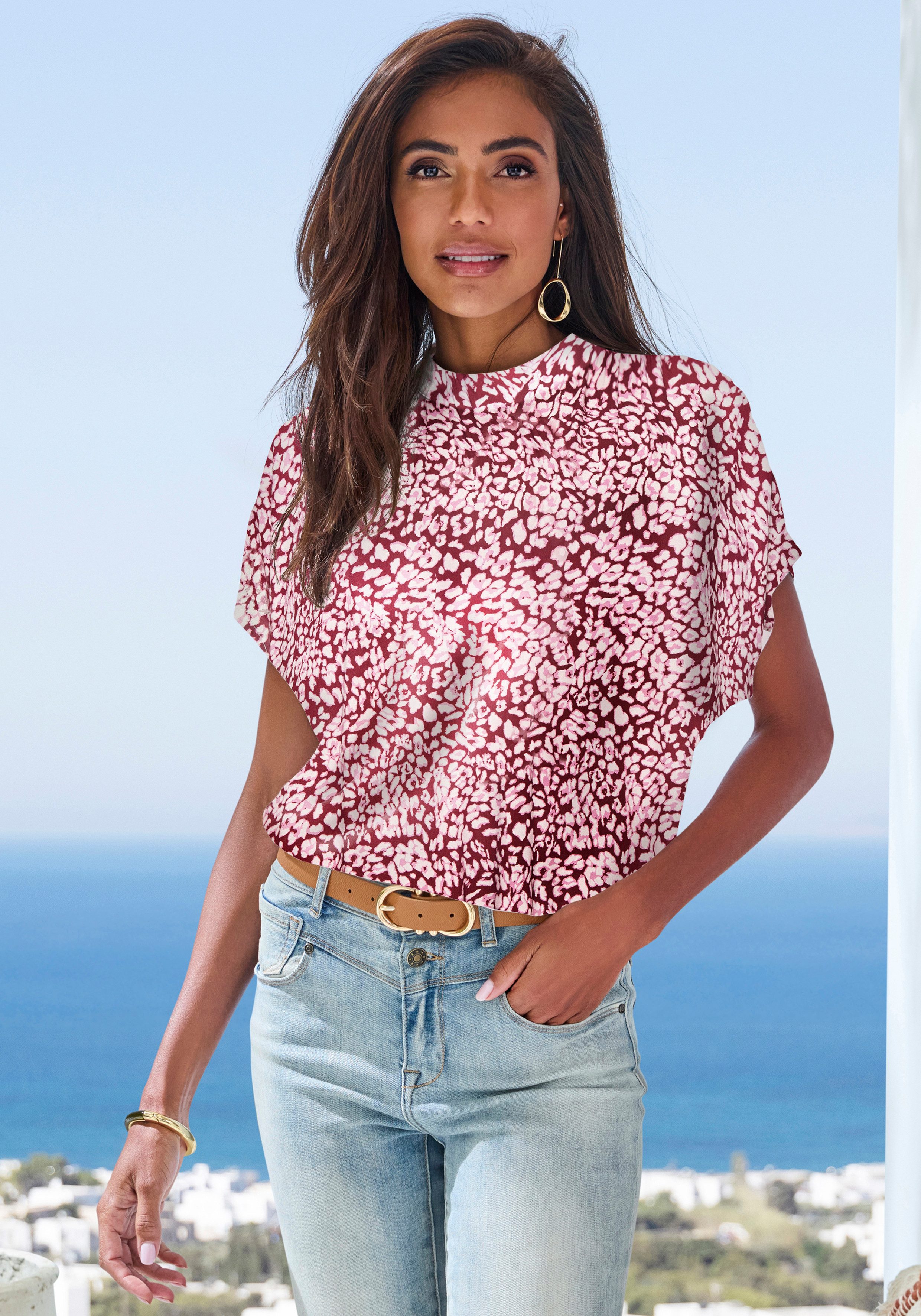 LASCANA Kurzarmbluse mit Alloverdruck, Damenbluse, sportlich elegant