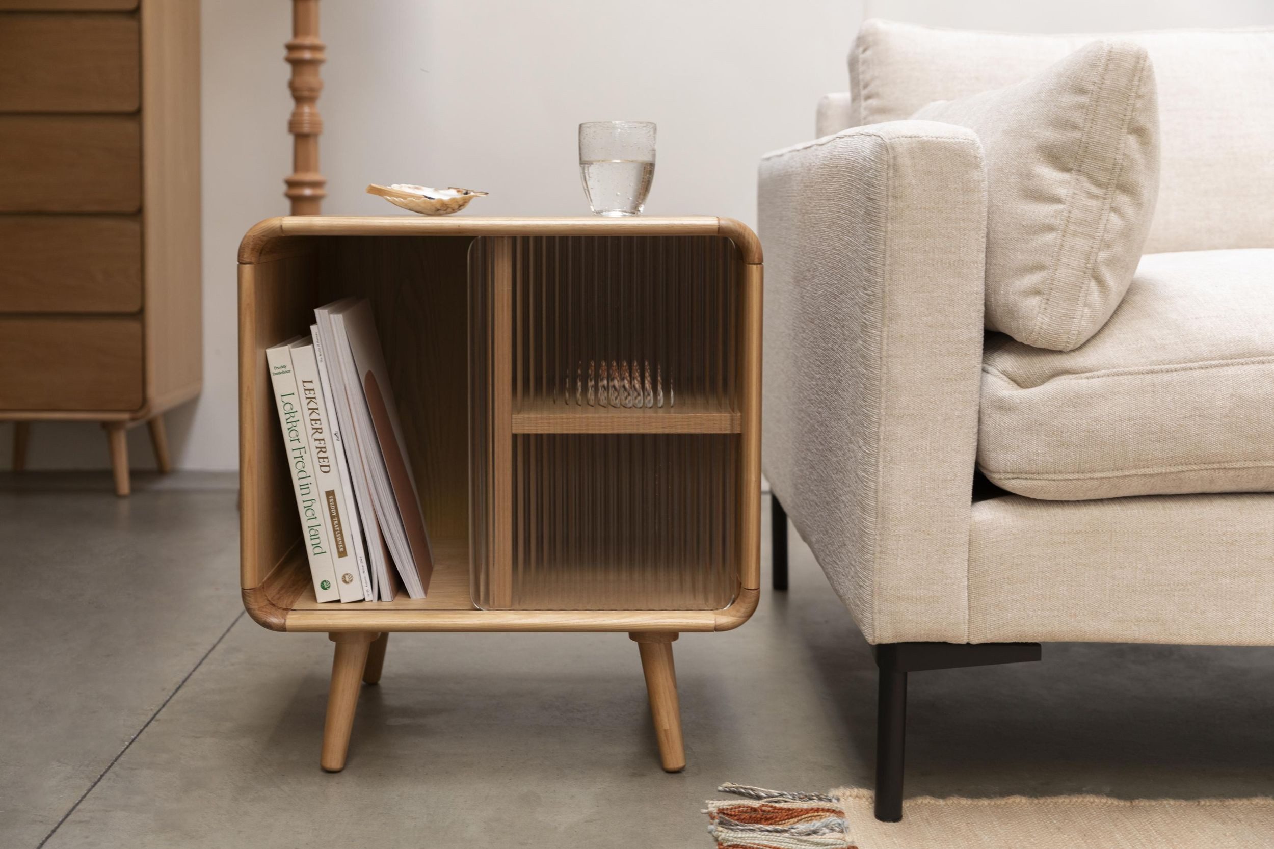 Zuiver Beistelltisch RISE Natural Beistelltisch oder Nachtkommode von Zuiver