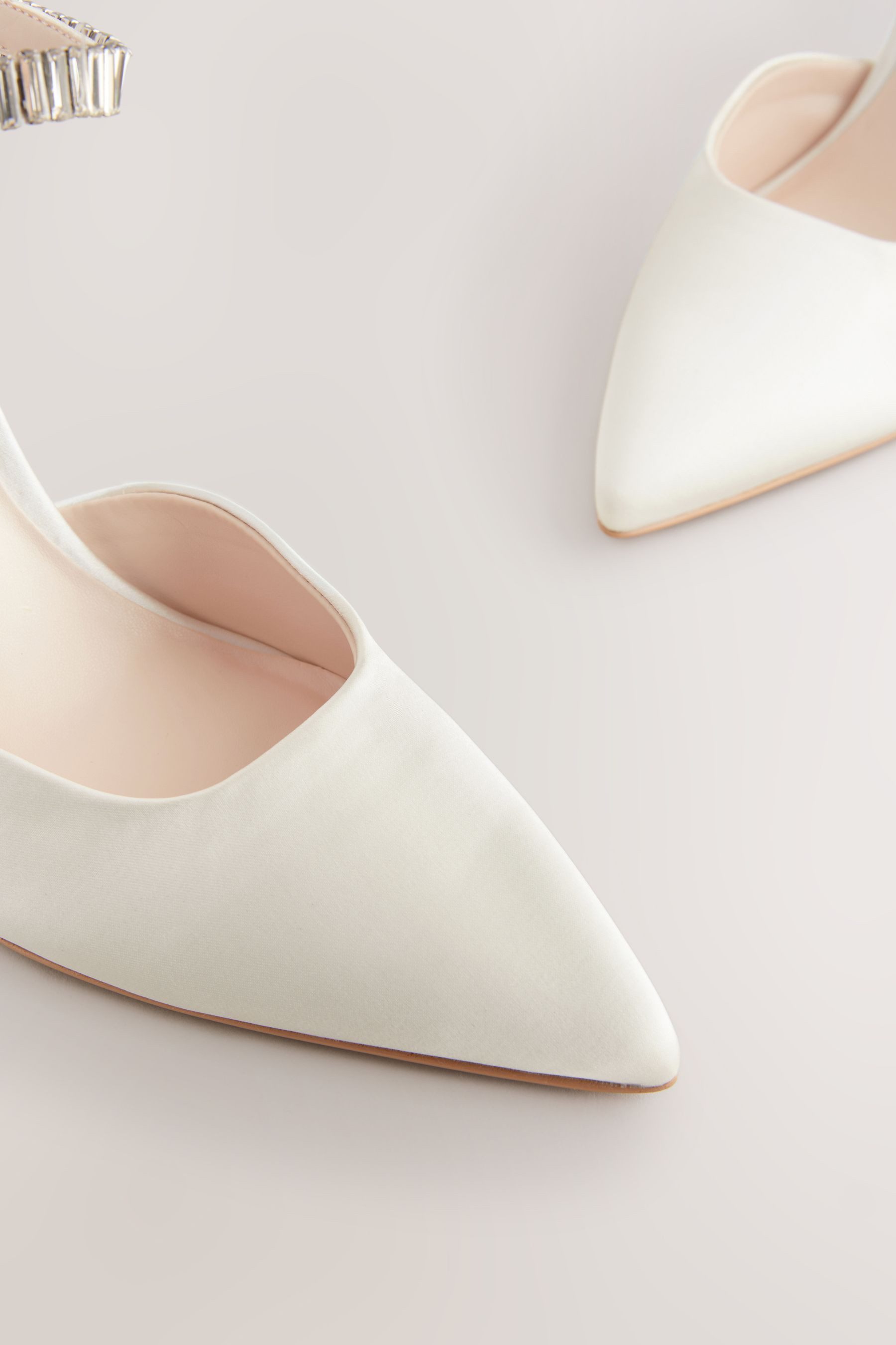 Next Forever Comfort® Spitze Hochzeitspumps mit Riemen Sandalette (1-tlg) günstig online kaufen