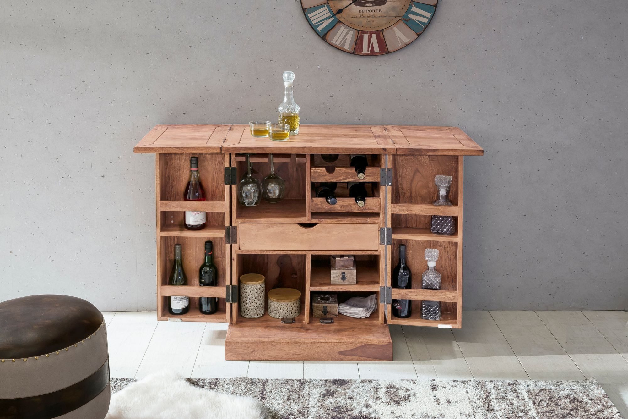 FINEBUY Barschrank SuVa3510_1 Hausbar Massivholz Weinbar Weinschrank Kleiner Barschrank (Weinbar Ausklappbar, Barschrank, Kleine Bar Buffet) Hausbar Akazie Massivholz 65x91x50 cm mit Türen