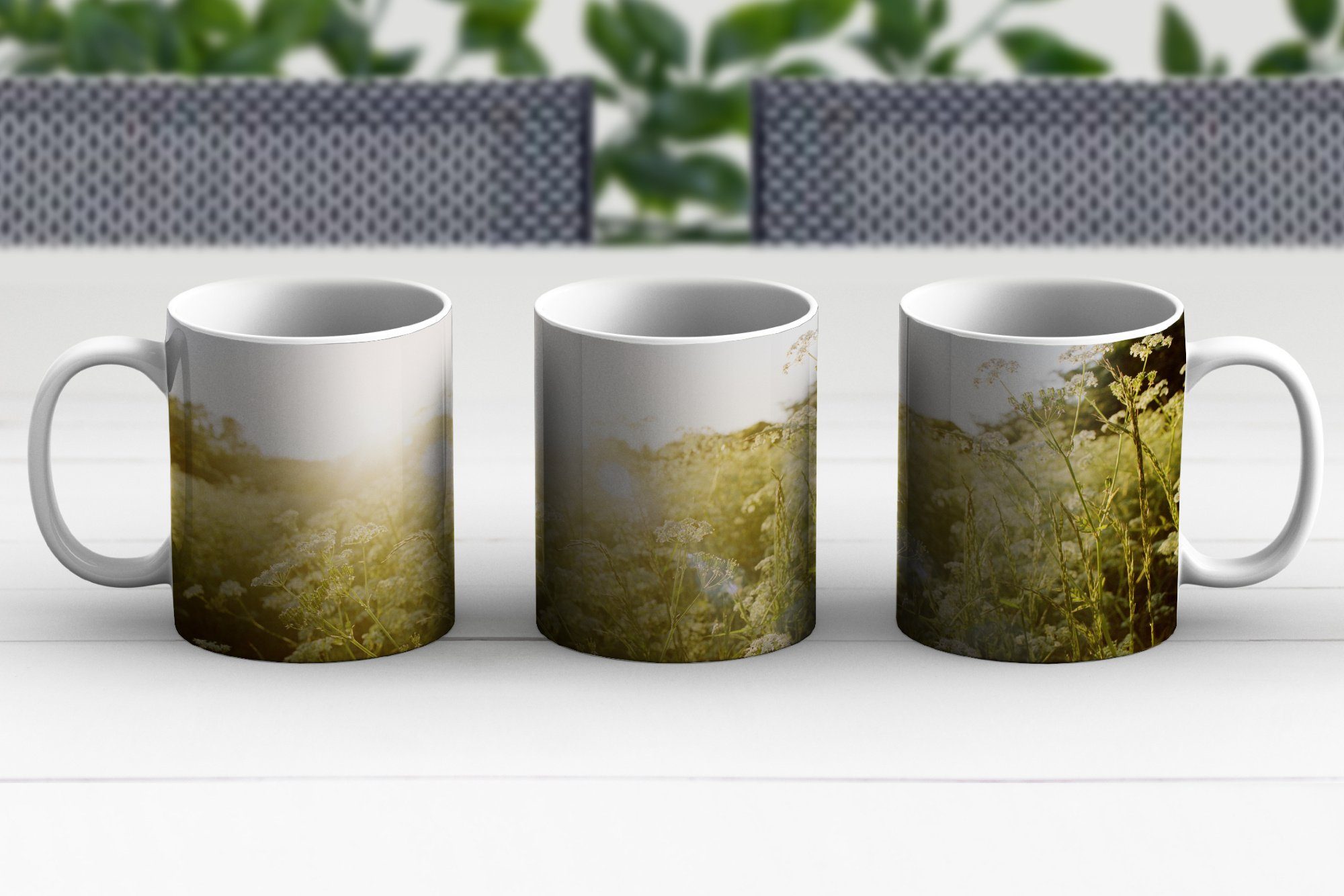 Tasse Becher, Weiß Teetasse, Frühling, MuchoWow - Kaffeetassen, - Geschenk Teetasse, Keramik, Blumen