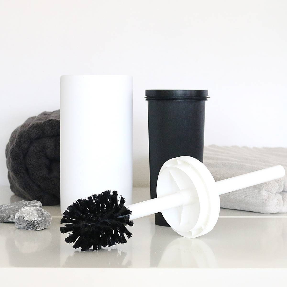 Zone Denmark WC-Reinigungsbürste (Set) UME Keramik mit WC, ZONE Toilettenbürste Soft-Touch, Weiß