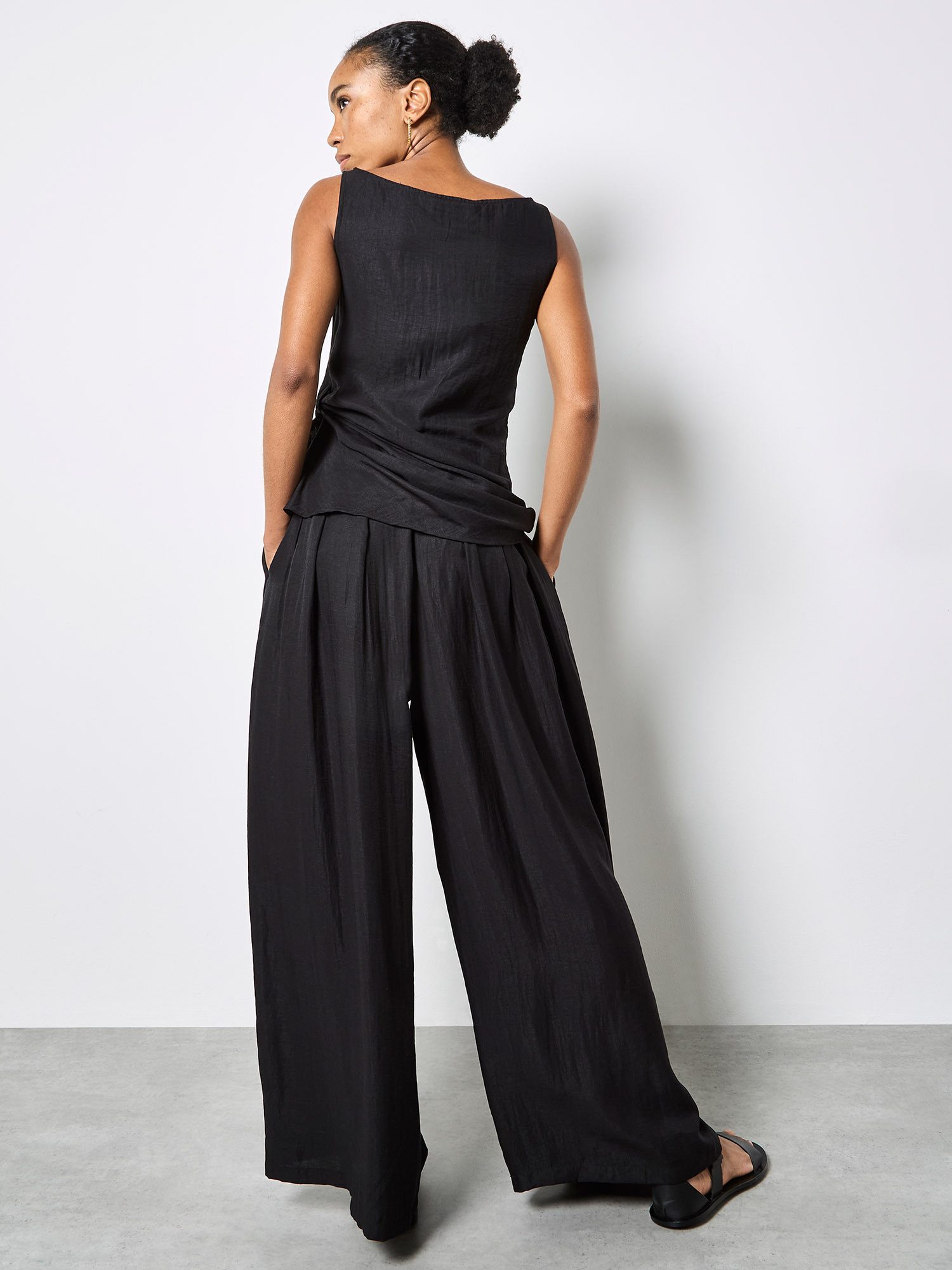 Apricot Palazzohose Weite Hose aus strukturiertem Twill mit Plissee