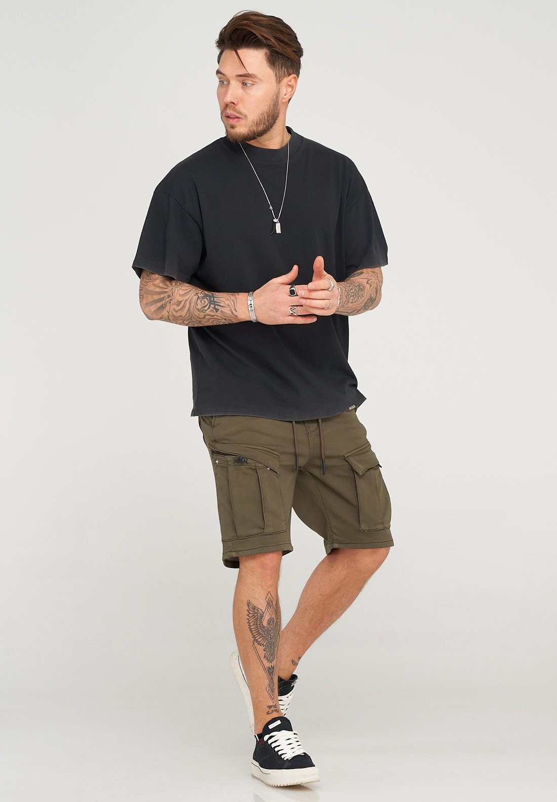 praktischen khaki mit Shorts ISMAEL behype Cargotaschen