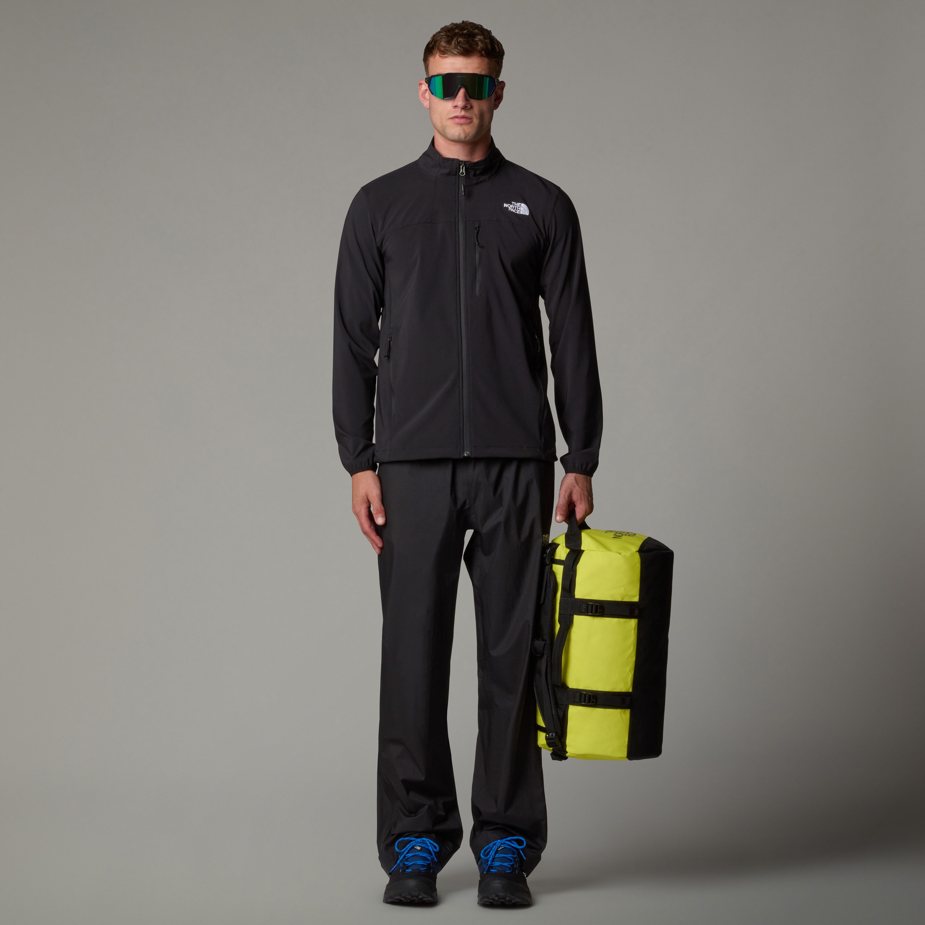 The North Face Windbreaker Nimble sportlicher Stil, atmungsaktiv, leichtes Softshellmaterial